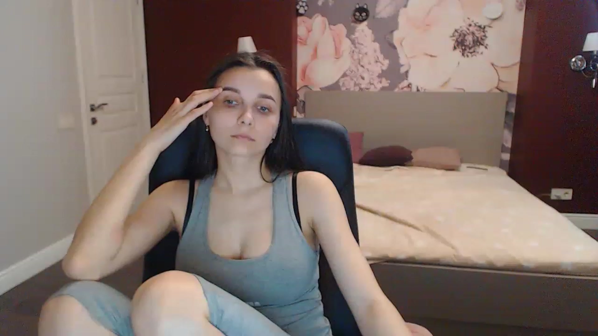 Gallery image thumbnail from Karina_Mils's myfreecams stream on, 05/07/2023, 15:21 image 20 of 20