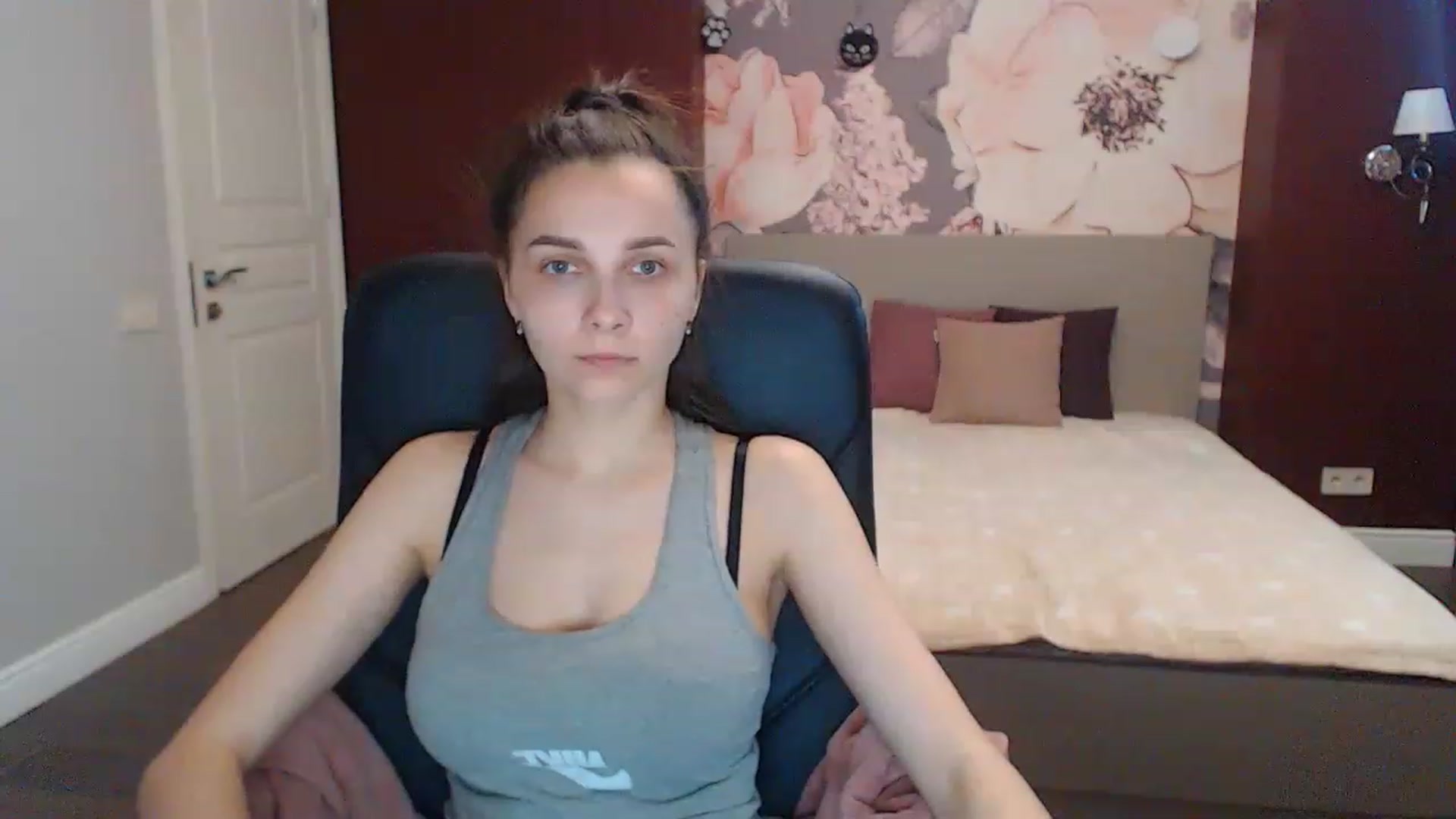 Gallery image thumbnail from Karina_Mils's myfreecams stream on, 05/11/2023, 10:10 image 20 of 20