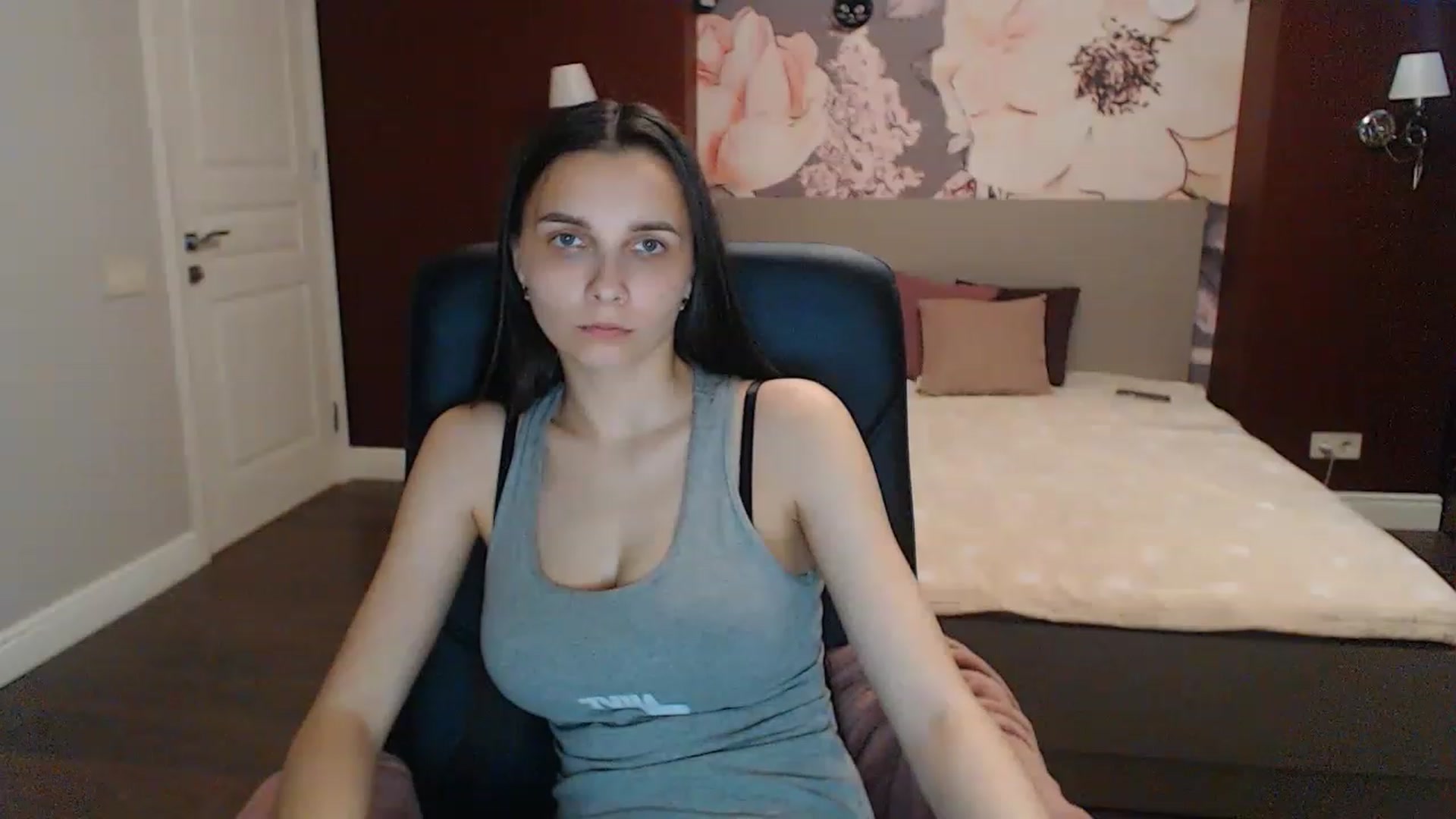 Gallery image thumbnail from Karina_Mils's myfreecams stream on, 05/12/2023, 15:02 image 6 of 20