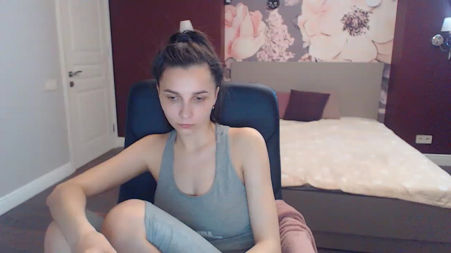 Gallery image thumbnail from Karina_Mils's myfreecams stream on, 05/14/2023, 11:58 image 13 of 20
