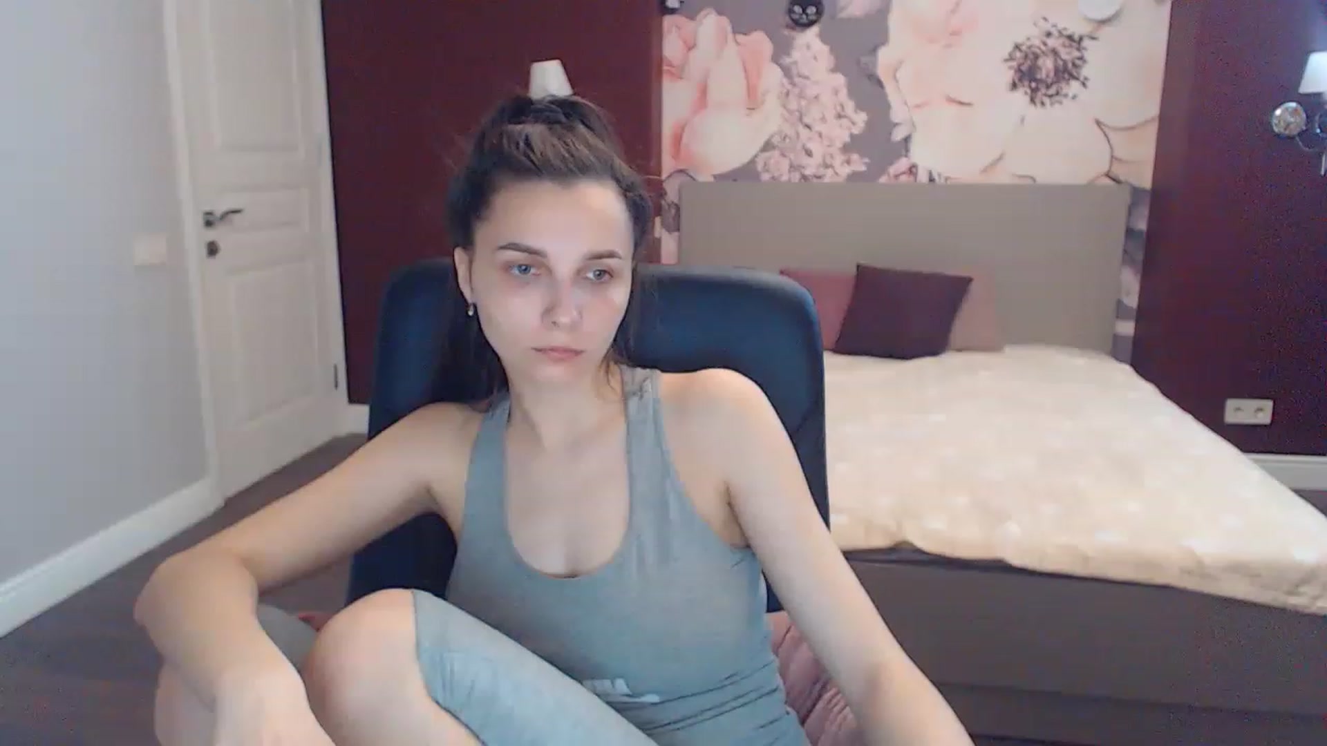 Gallery image thumbnail from Karina_Mils's myfreecams stream on, 05/14/2023, 11:58 image 2 of 20