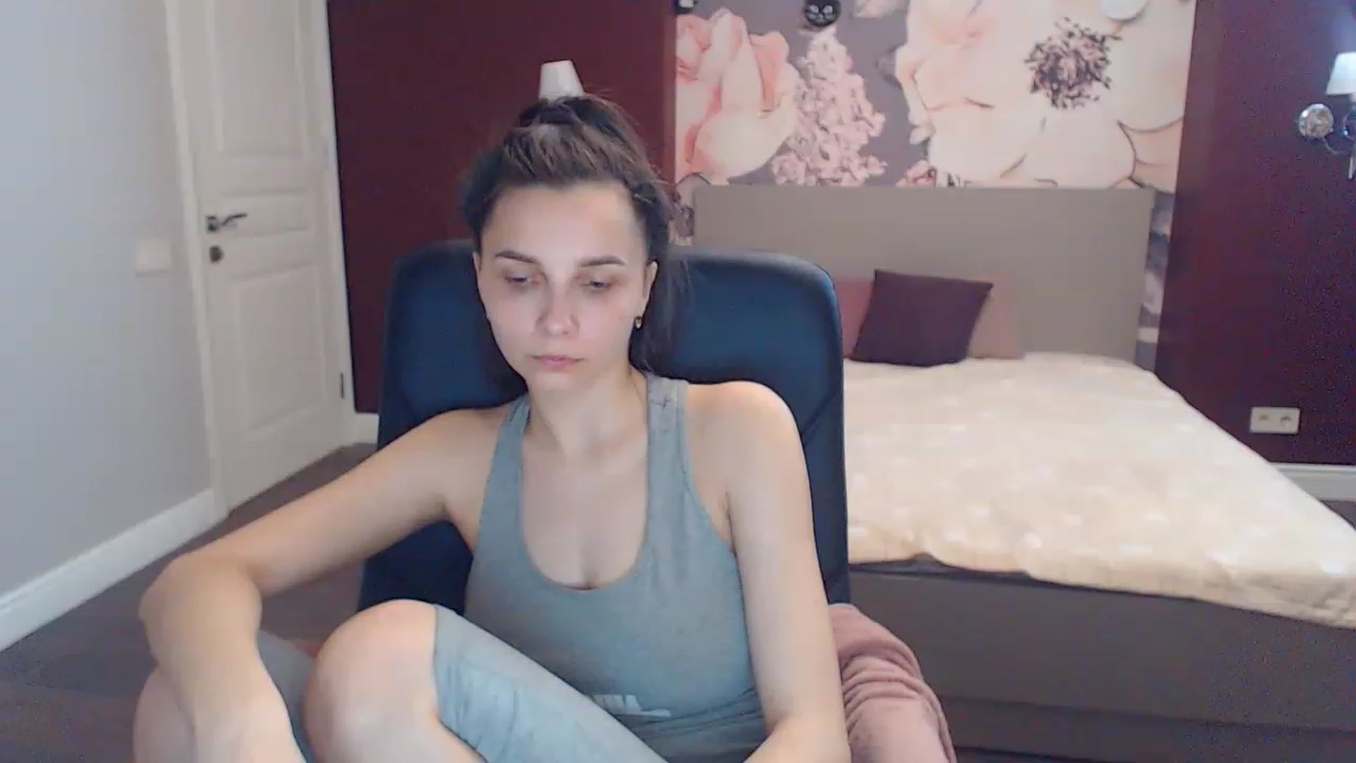 Gallery image thumbnail from Karina_Mils's myfreecams stream on, 05/14/2023, 11:58 image 15 of 20