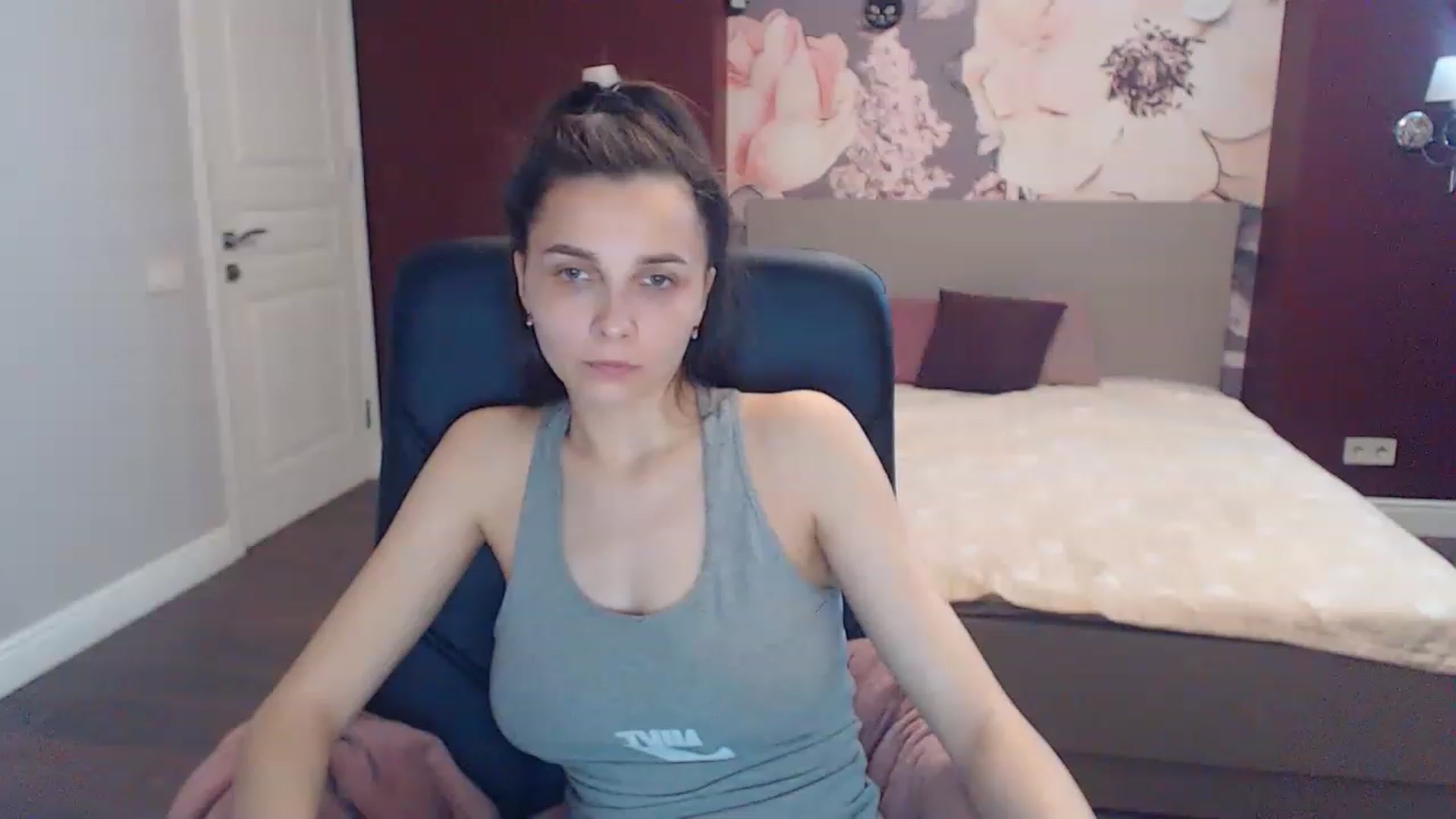 Gallery image thumbnail from Karina_Mils's myfreecams stream on, 05/14/2023, 11:58 image 7 of 20