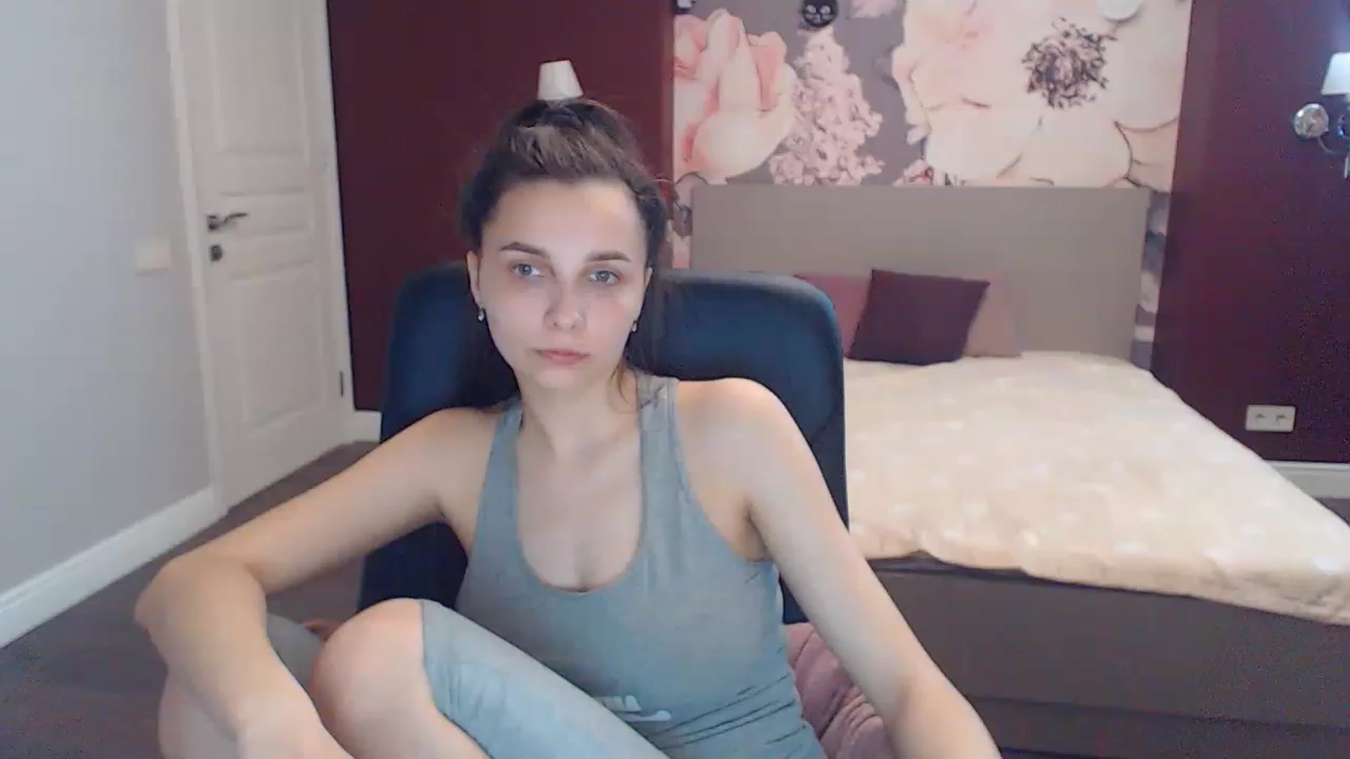 Gallery image thumbnail from Karina_Mils's myfreecams stream on, 05/14/2023, 11:58 image 5 of 20