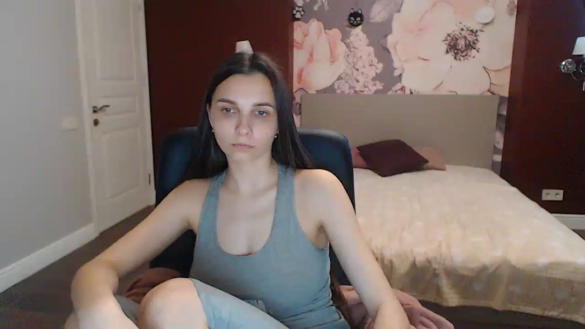 Gallery image thumbnail from Karina_Mils's myfreecams stream on, 05/15/2023, 08:38 image 2 of 20
