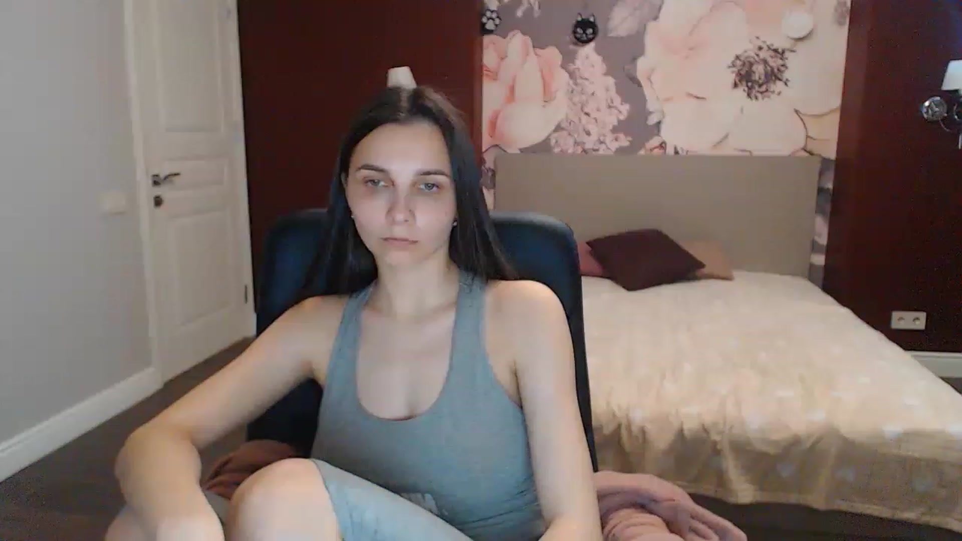 Gallery image thumbnail from Karina_Mils's myfreecams stream on, 05/15/2023, 08:38 image 7 of 20