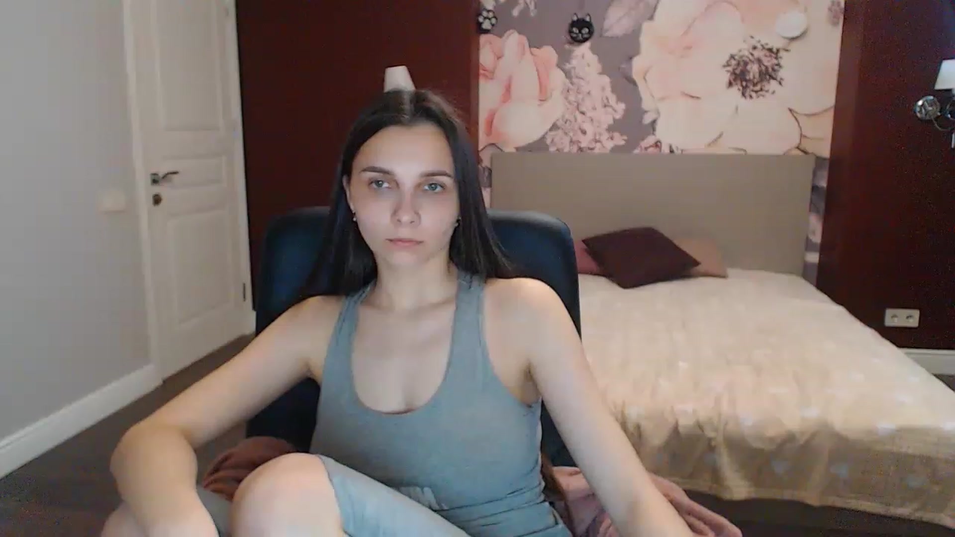 Gallery image thumbnail from Karina_Mils's myfreecams stream on, 05/15/2023, 08:38 image 10 of 20