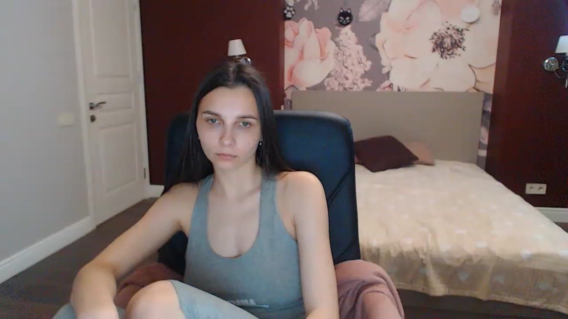 Gallery image thumbnail from Karina_Mils's myfreecams stream on, 05/15/2023, 10:02 image 3 of 20