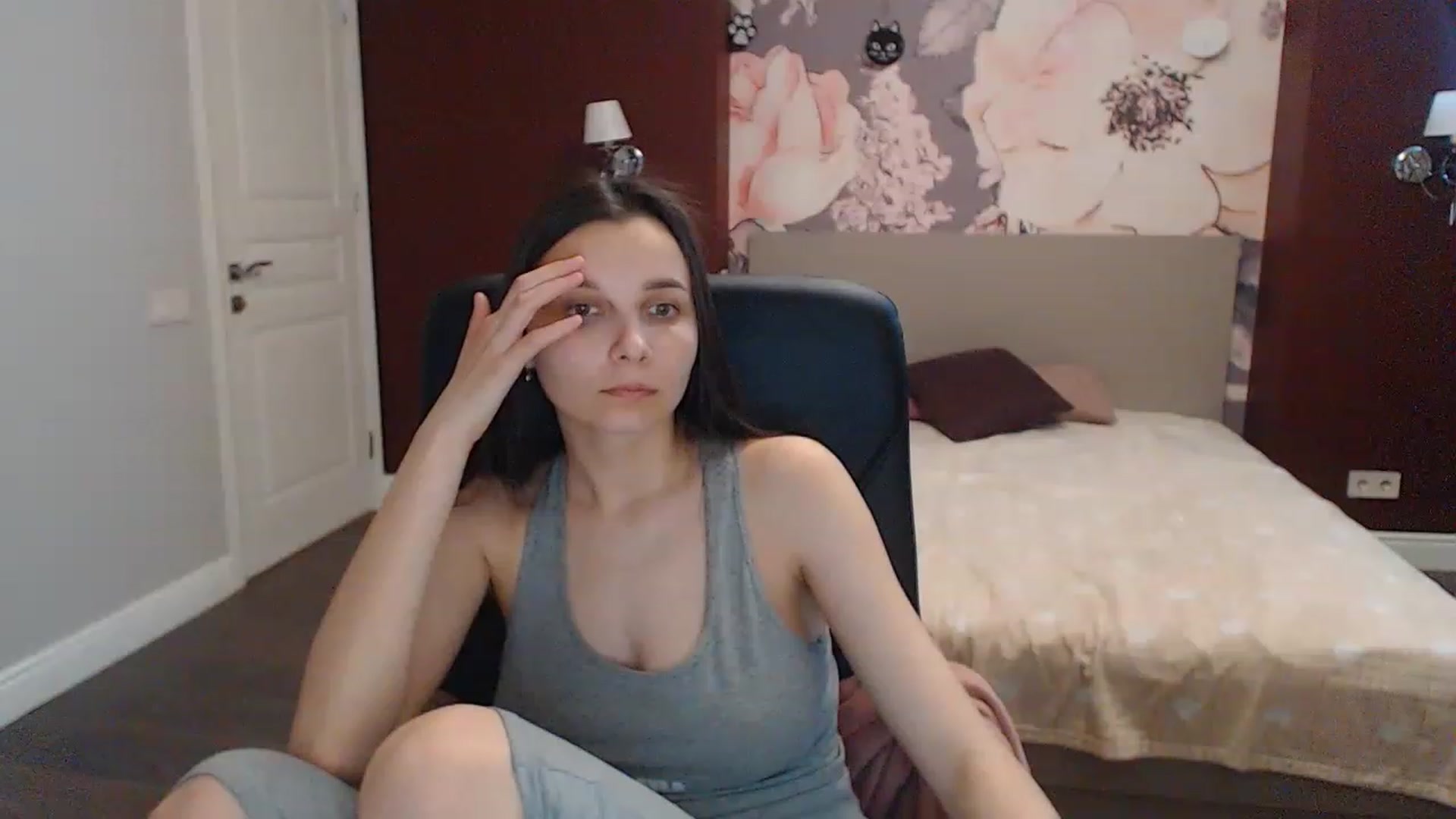 Gallery image thumbnail from Karina_Mils's myfreecams stream on, 05/15/2023, 10:02 image 11 of 20