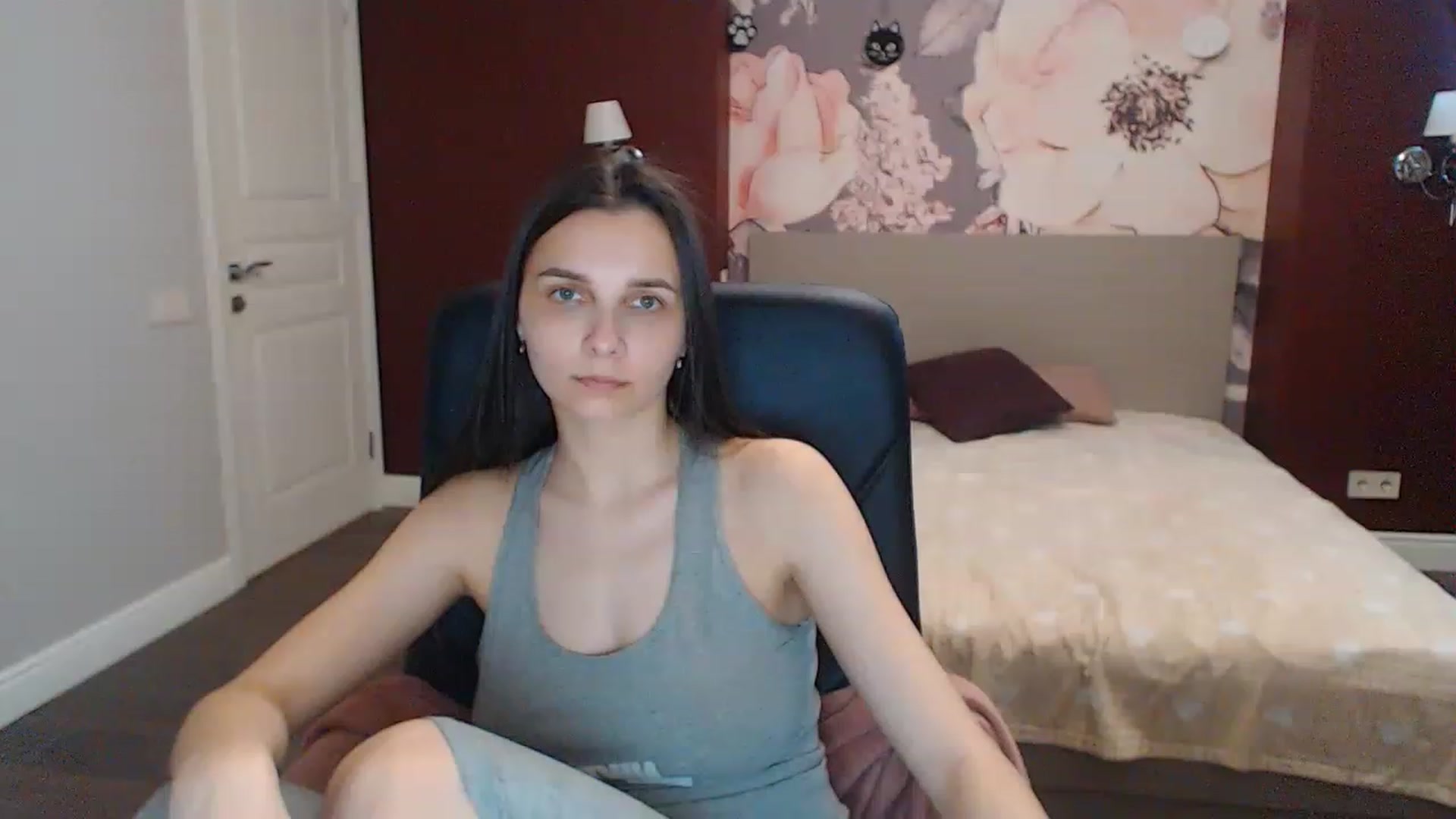 Gallery image thumbnail from Karina_Mils's myfreecams stream on, 05/15/2023, 10:02 image 1 of 20