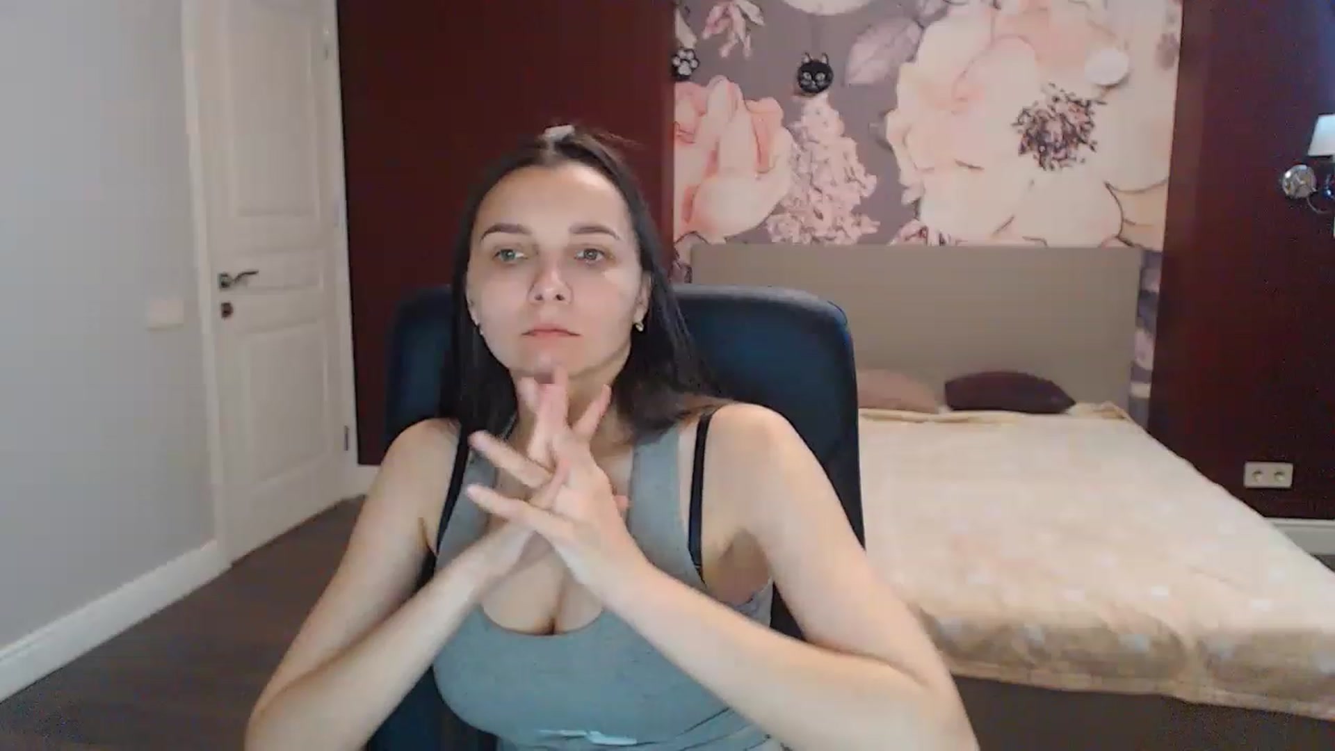 Gallery image thumbnail from Karina_Mils's myfreecams stream on, 05/18/2023, 10:52 image 12 of 20