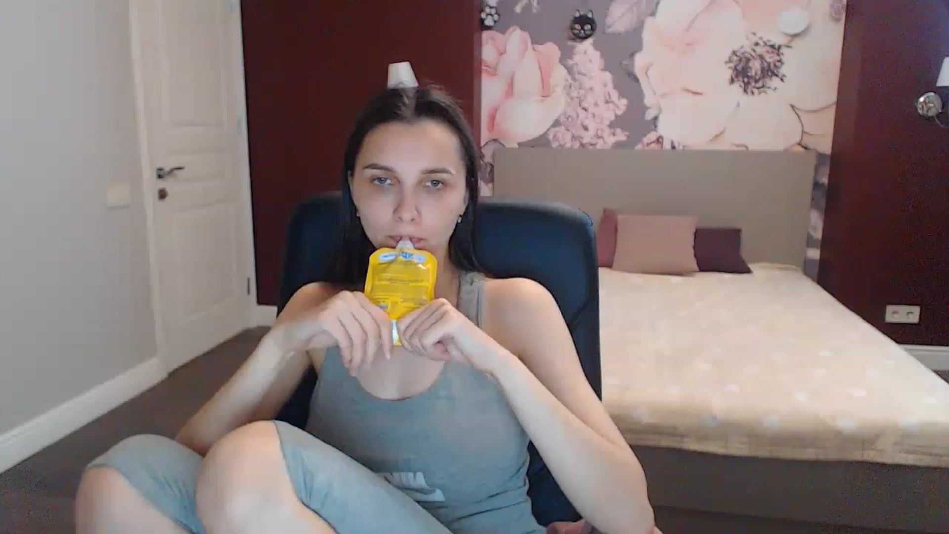 Gallery image thumbnail from Karina_Mils's myfreecams stream on, 05/20/2023, 14:52 image 6 of 20