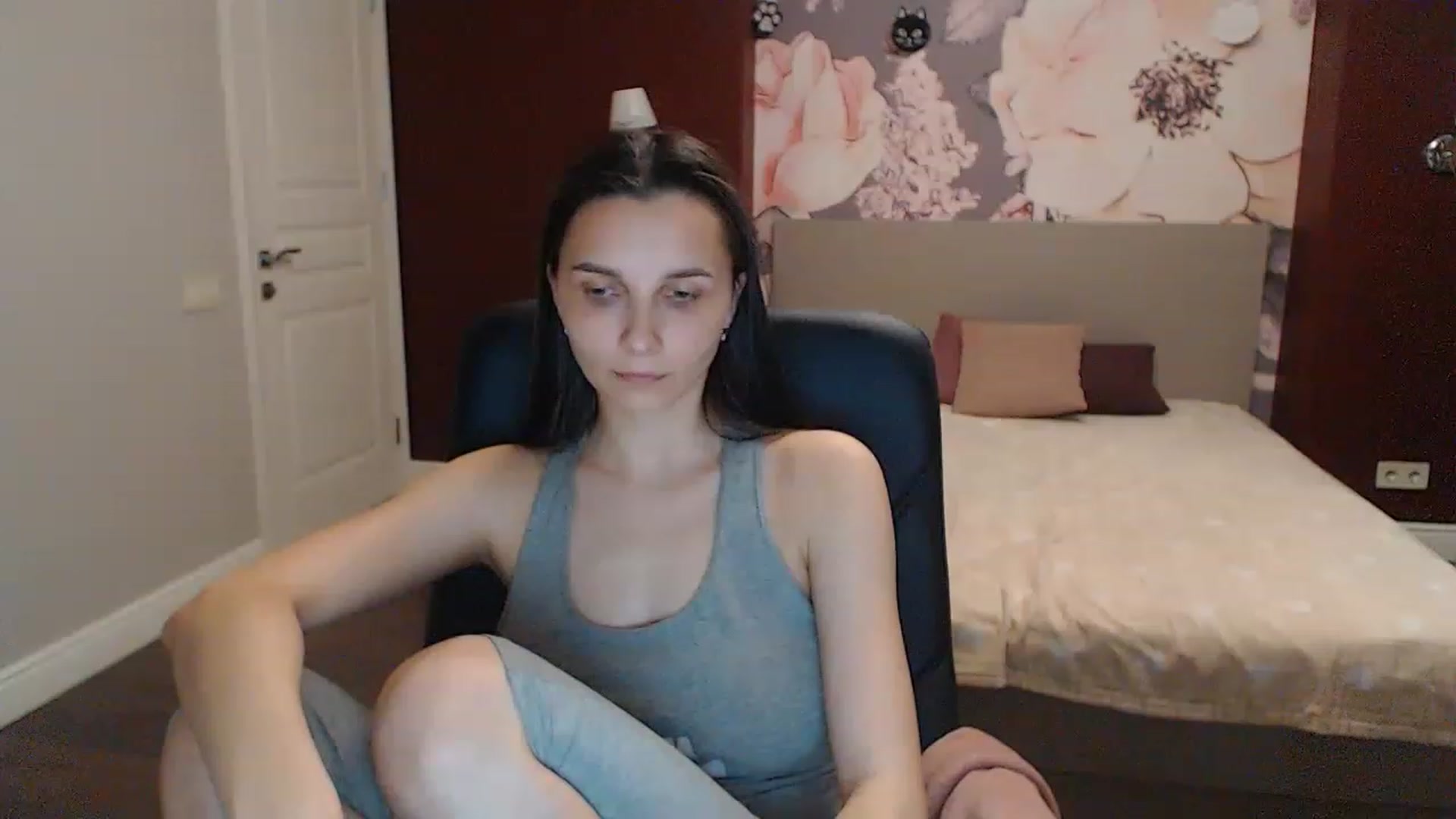 Gallery image thumbnail from Karina_Mils's myfreecams stream on, 05/20/2023, 16:45 image 13 of 20
