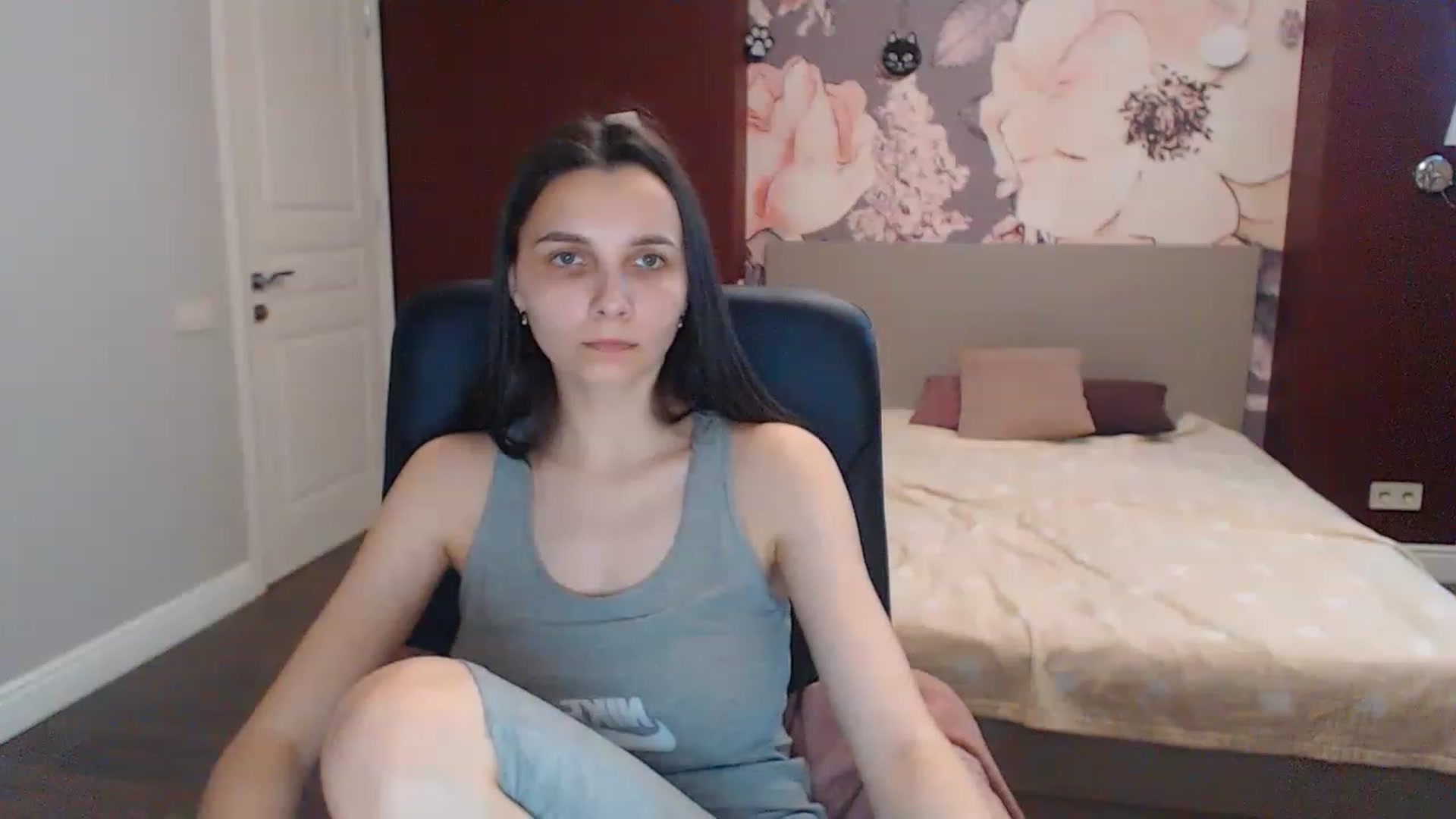 Gallery image thumbnail from Karina_Mils's myfreecams stream on, 05/22/2023, 10:48 image 12 of 20