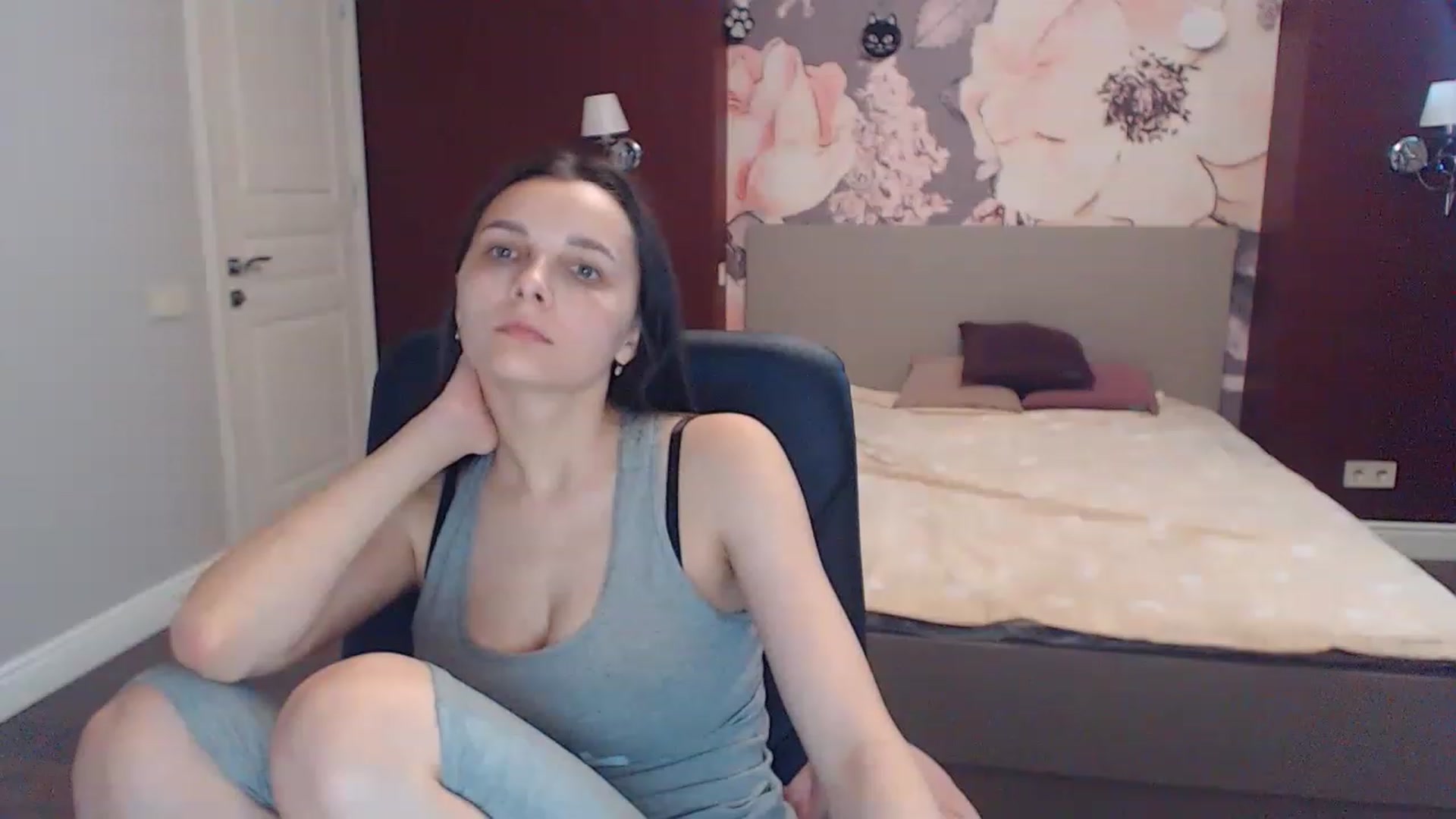 Gallery image thumbnail from Karina_Mils's myfreecams stream on, 05/24/2023, 10:06 image 10 of 20