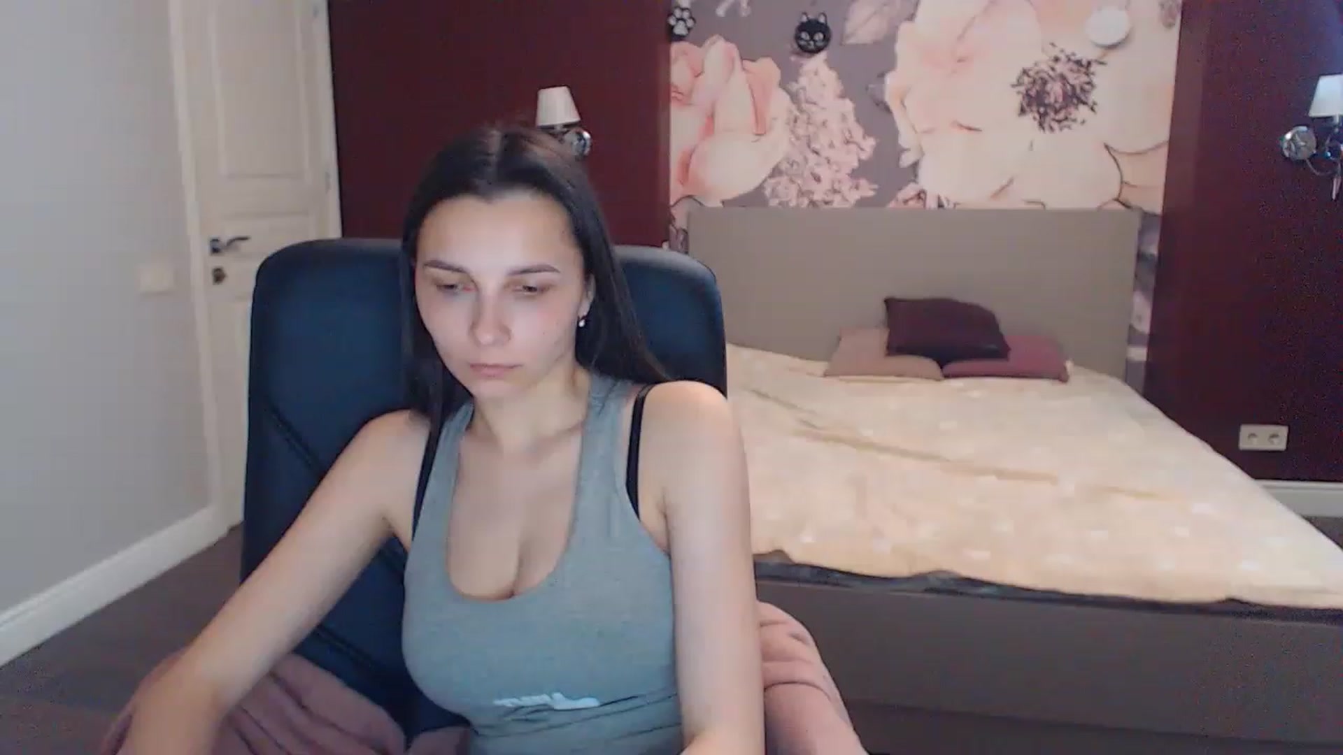 Gallery image thumbnail from Karina_Mils's myfreecams stream on, 05/24/2023, 10:06 image 1 of 20