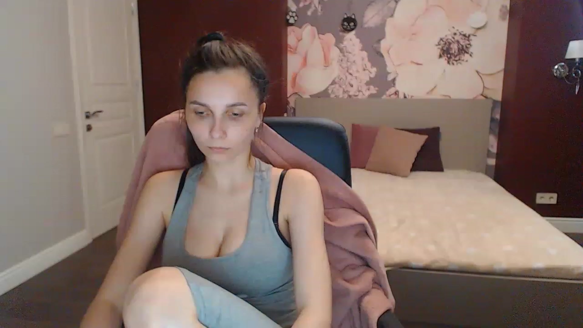 Gallery image thumbnail from Karina_Mils's myfreecams stream on, 05/28/2023, 15:49 image 20 of 20