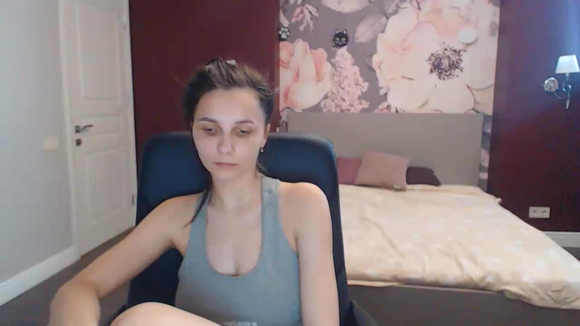 Gallery image thumbnail from Karina_Mils's myfreecams stream on, 05/29/2023, 12:23 image 13 of 20