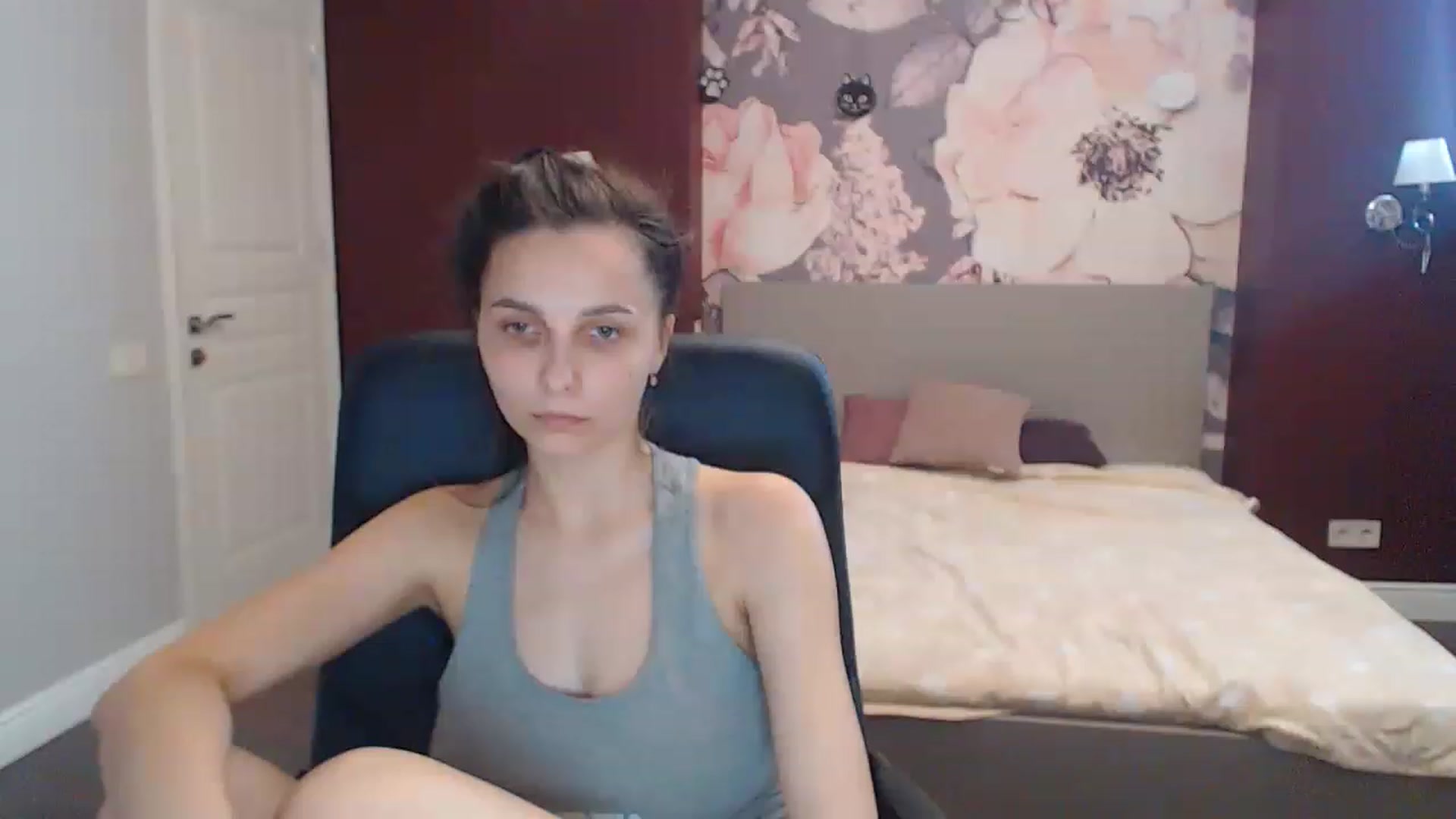 Gallery image thumbnail from Karina_Mils's myfreecams stream on, 05/29/2023, 12:23 image 19 of 20