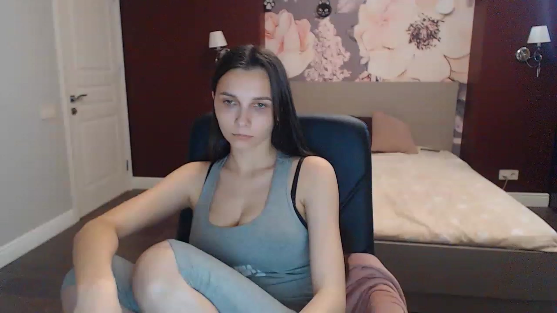 Gallery image thumbnail from Karina_Mils's myfreecams stream on, 06/02/2023, 15:45 image 4 of 20