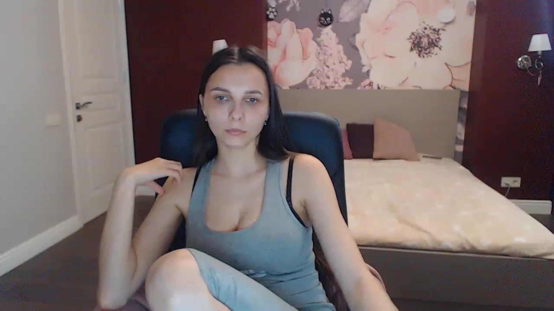 Gallery image thumbnail from Karina_Mils's myfreecams stream on, 06/02/2023, 15:45 image 15 of 20
