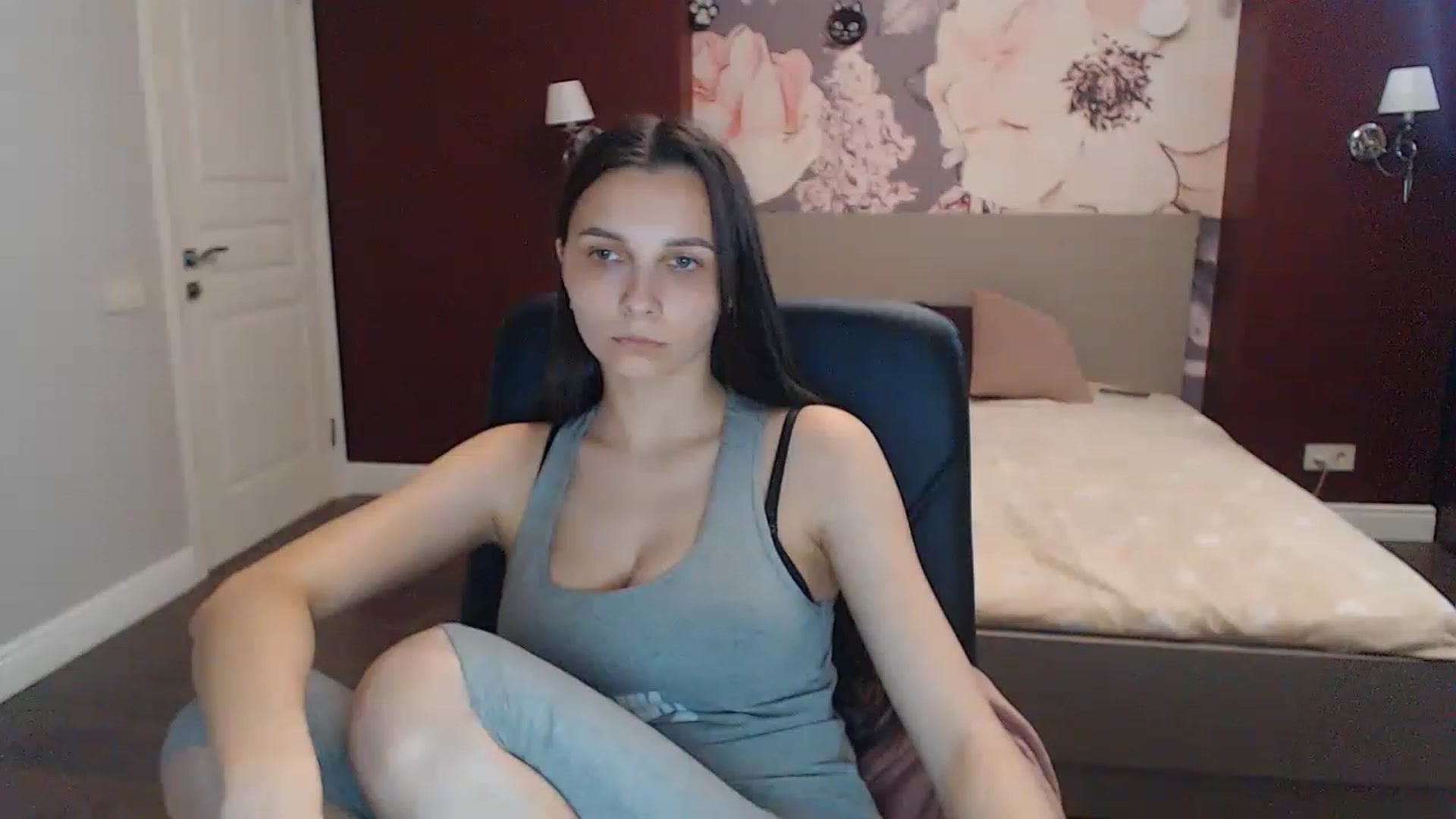 Gallery image thumbnail from Karina_Mils's myfreecams stream on, 06/02/2023, 15:45 image 3 of 20