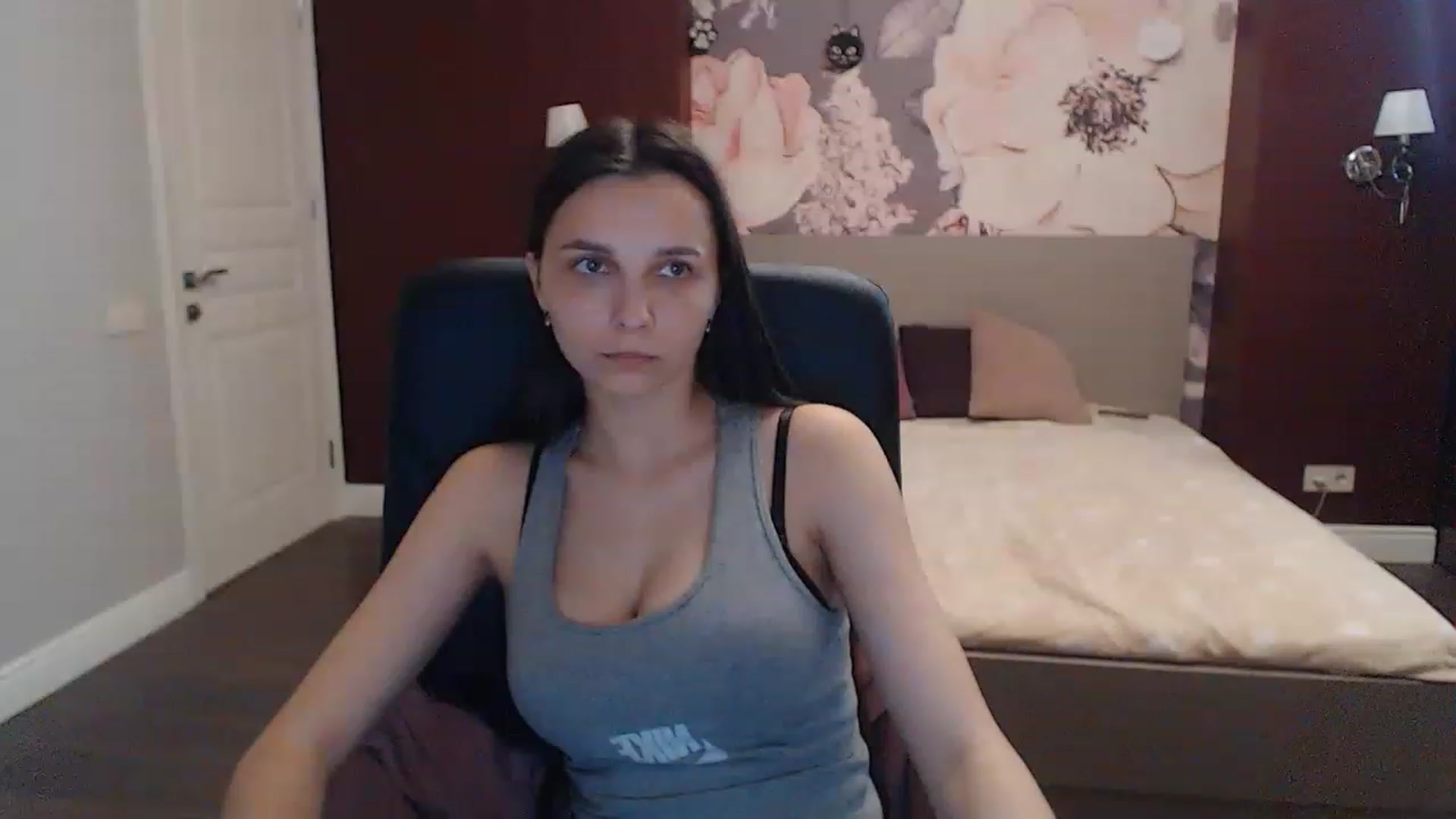 Gallery image thumbnail from Karina_Mils's myfreecams stream on, 06/02/2023, 15:45 image 7 of 20