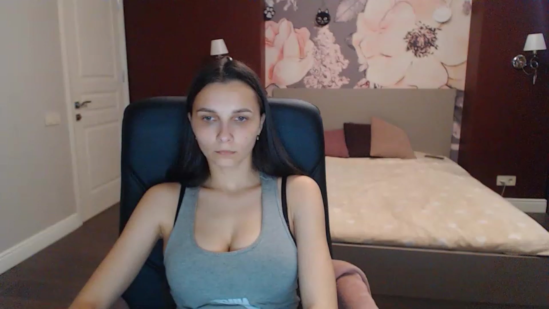 Gallery image thumbnail from Karina_Mils's myfreecams stream on, 06/02/2023, 17:06 image 5 of 20