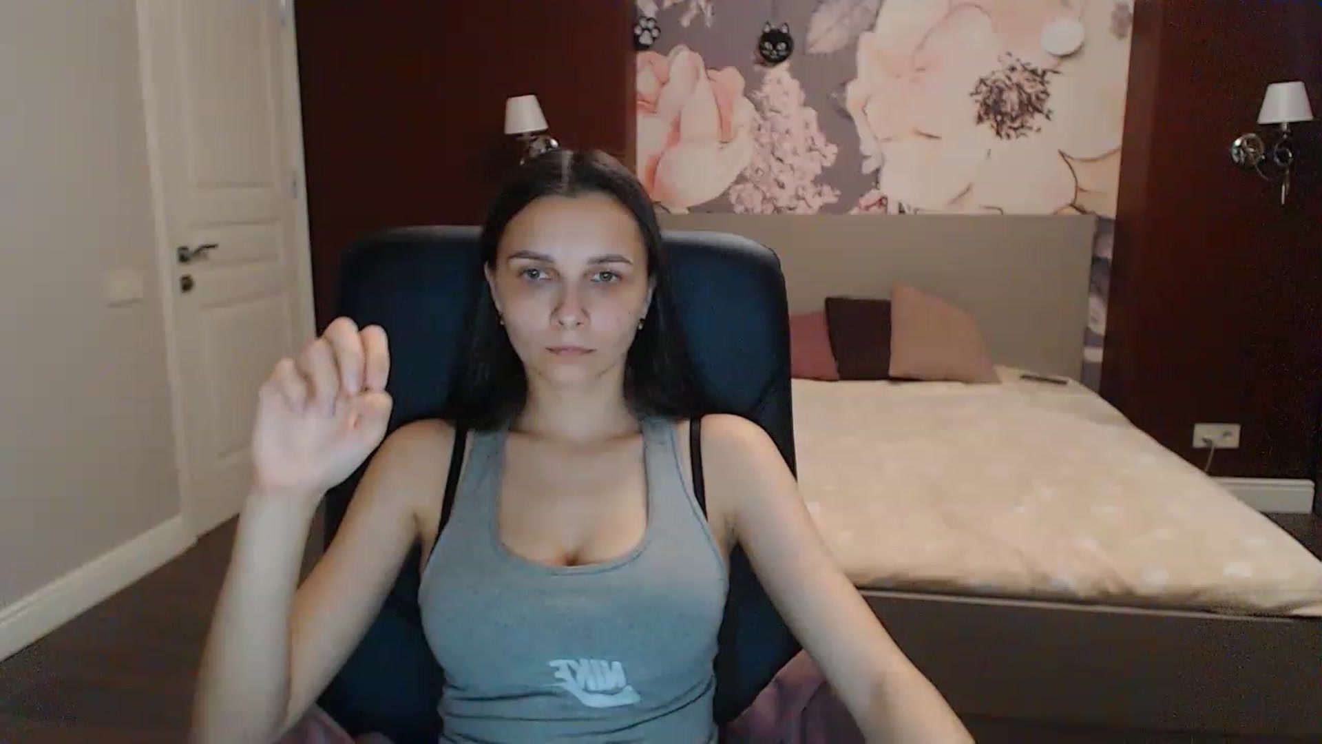 Gallery image thumbnail from Karina_Mils's myfreecams stream on, 06/02/2023, 17:06 image 18 of 20
