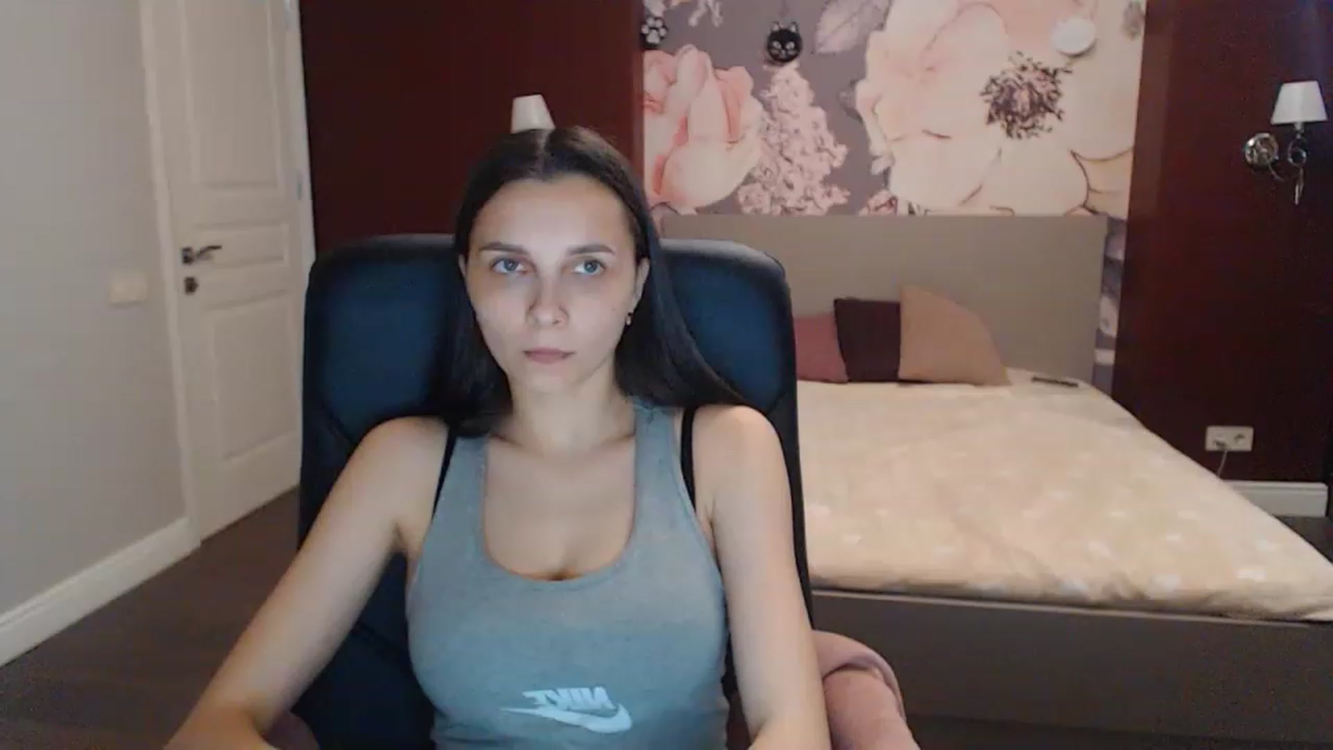 Gallery image thumbnail from Karina_Mils's myfreecams stream on, 06/02/2023, 17:06 image 3 of 20