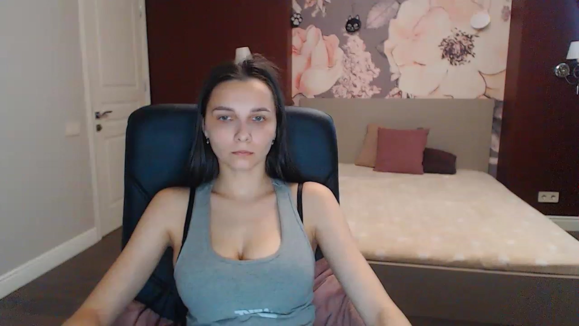 Gallery image thumbnail from Karina_Mils's myfreecams stream on, 06/11/2023, 13:34 image 20 of 20
