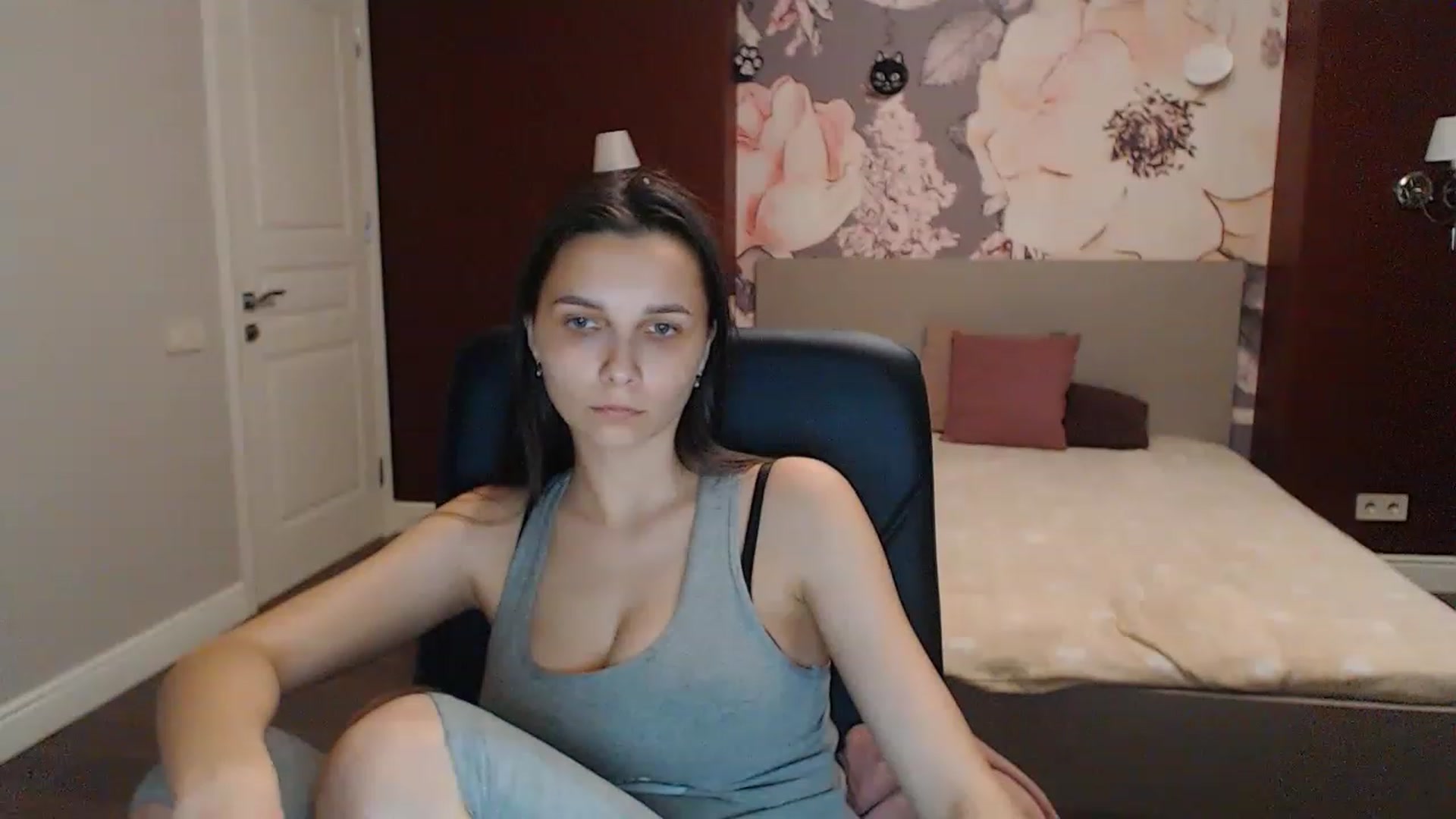 Gallery image thumbnail from Karina_Mils's myfreecams stream on, 06/11/2023, 15:45 image 2 of 20
