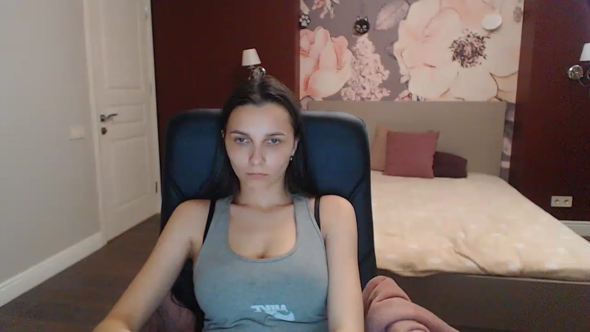 Gallery image thumbnail from Karina_Mils's myfreecams stream on, 06/11/2023, 15:45 image 18 of 20