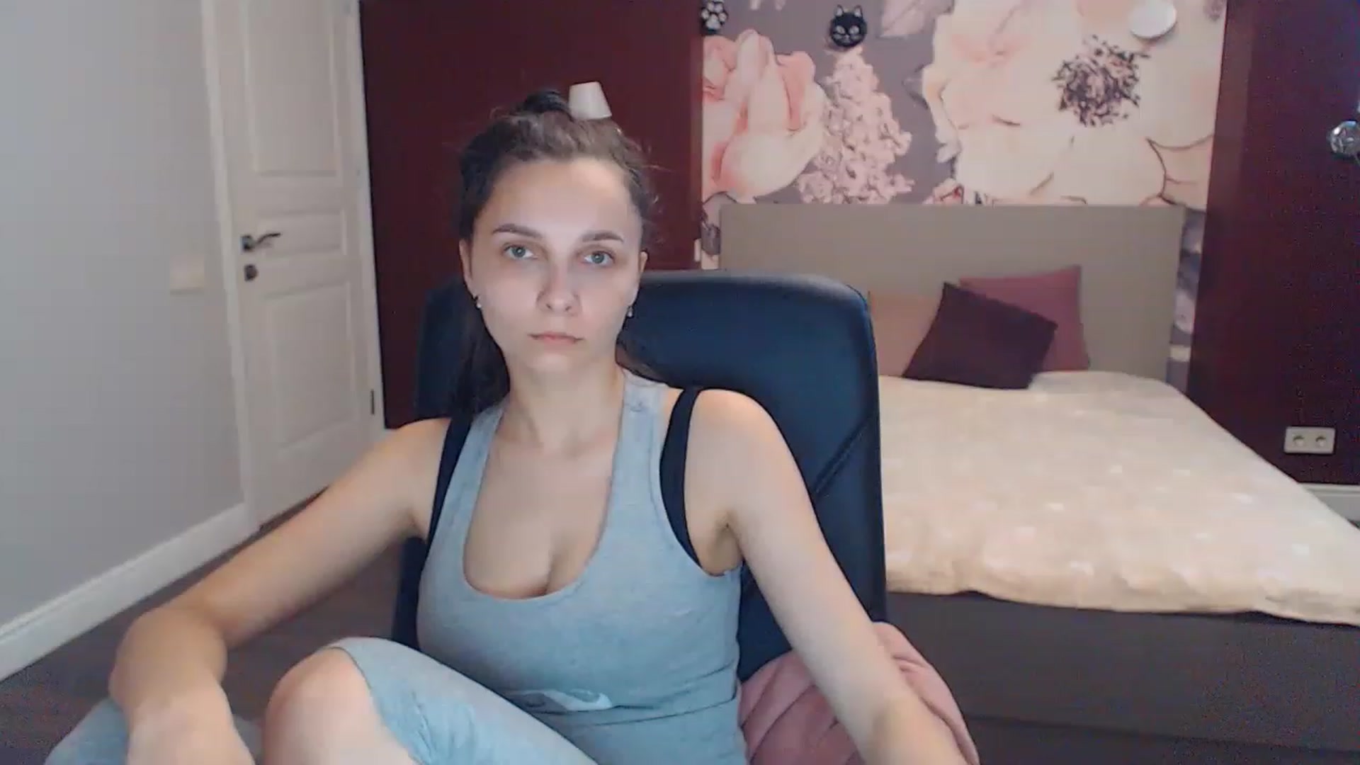 Gallery image thumbnail from Karina_Mils's myfreecams stream on, 06/15/2023, 11:22 image 2 of 20