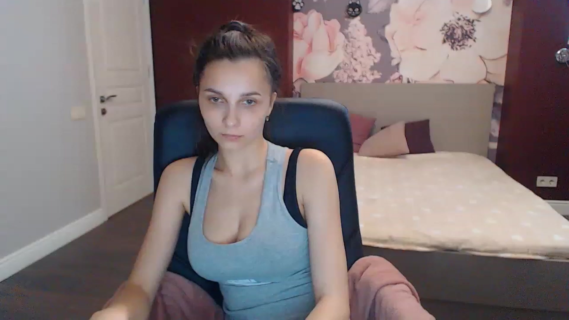 Gallery image thumbnail from Karina_Mils's myfreecams stream on, 06/16/2023, 14:14 image 20 of 20