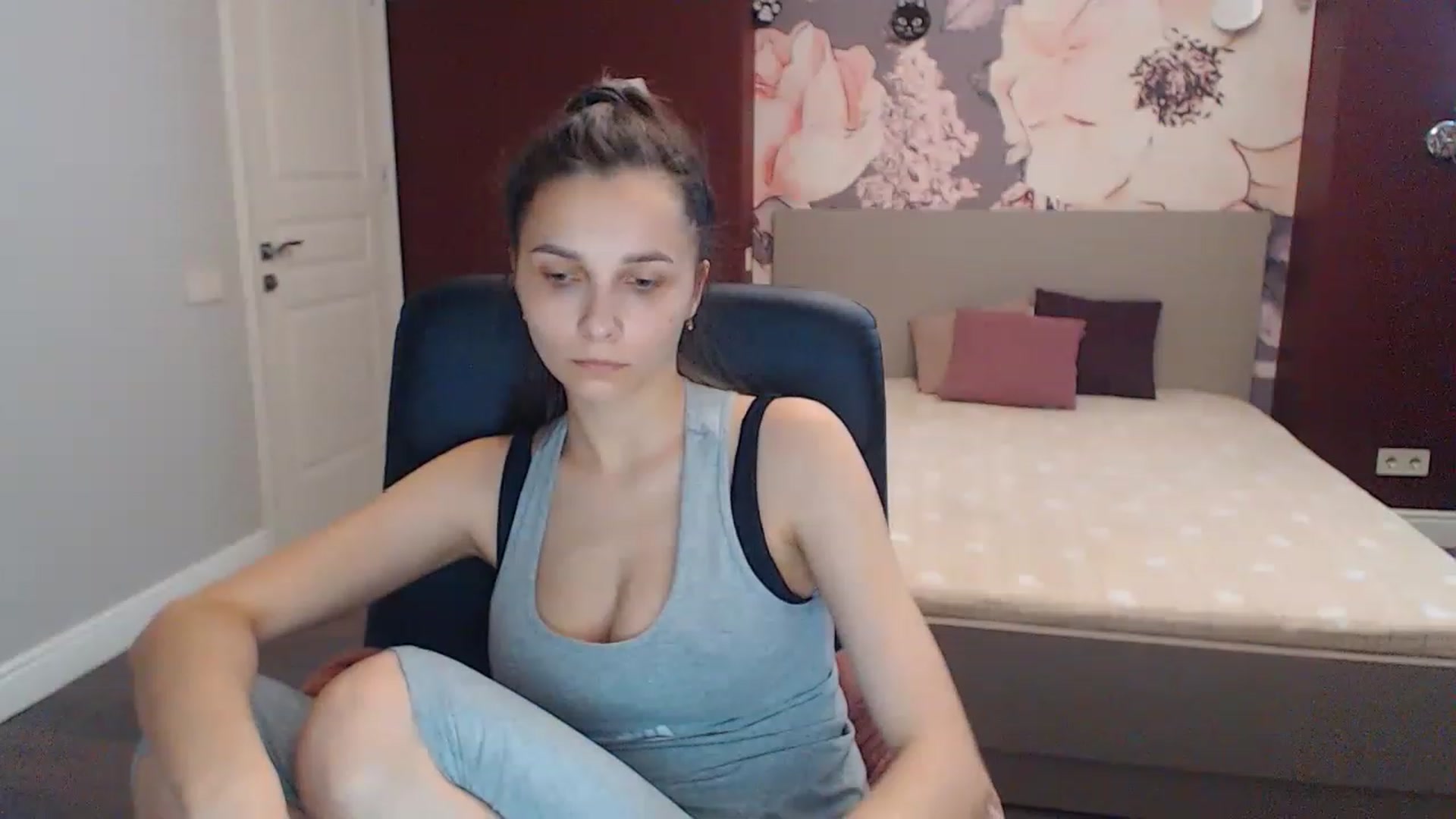 Gallery image thumbnail from Karina_Mils's myfreecams stream on, 06/17/2023, 14:03 image 1 of 20