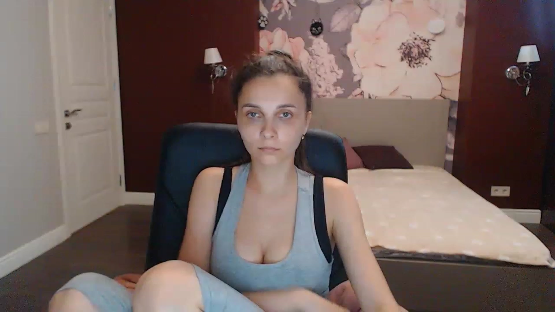 Gallery image thumbnail from Karina_Mils's myfreecams stream on, 06/26/2023, 09:01 image 20 of 20