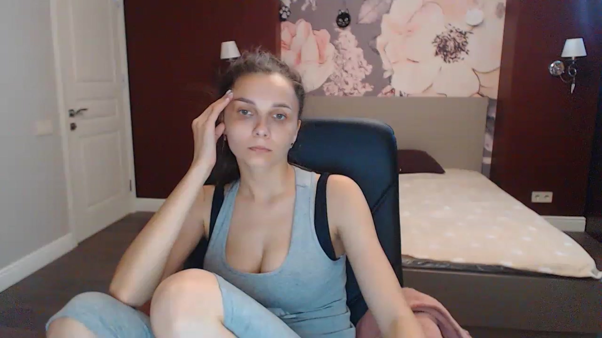 Gallery image thumbnail from Karina_Mils's myfreecams stream on, 06/26/2023, 10:50 image 2 of 20