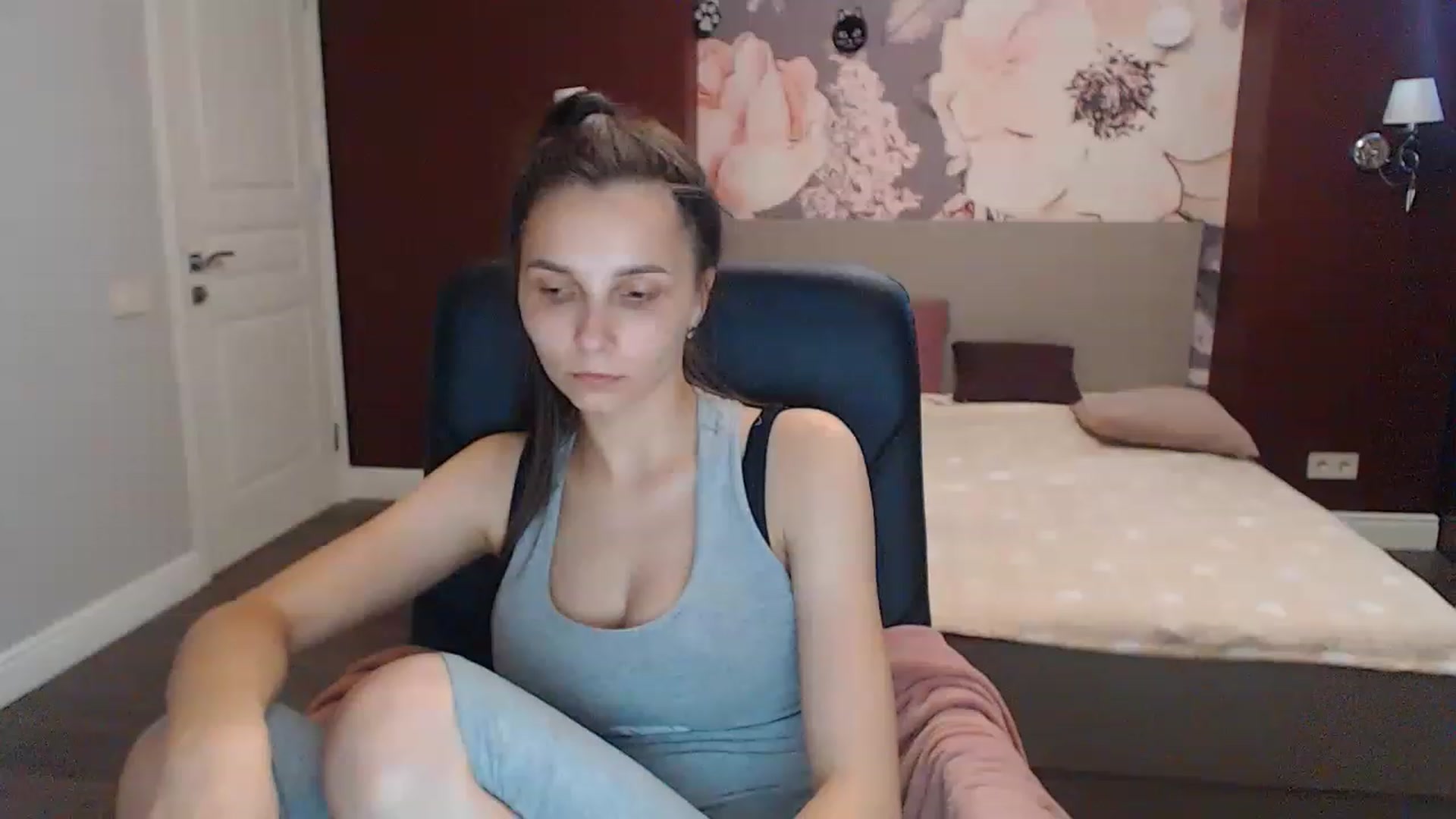 Gallery image thumbnail from Karina_Mils's myfreecams stream on, 06/29/2023, 09:53 image 20 of 20