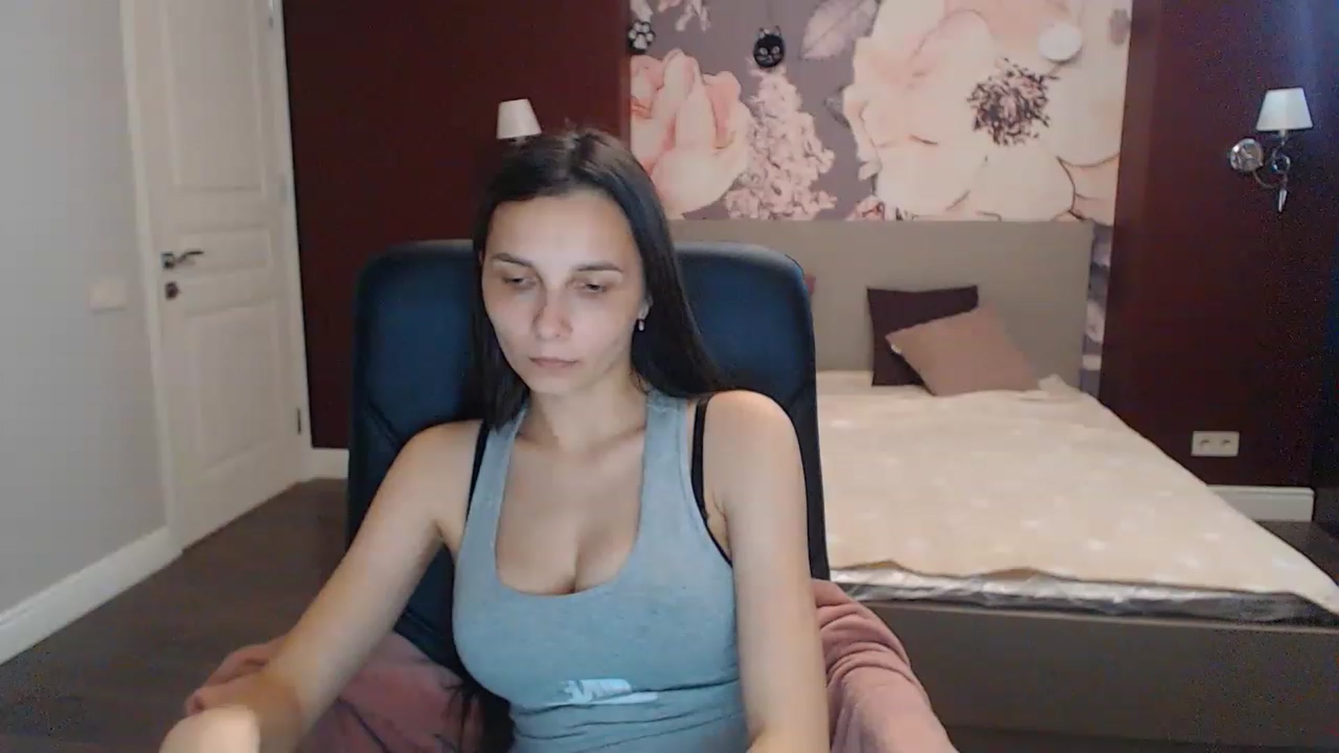 Gallery image thumbnail from Karina_Mils's myfreecams stream on, 06/30/2023, 14:39 image 6 of 20