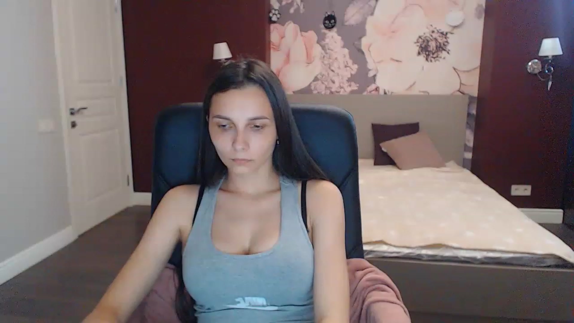 Gallery image thumbnail from Karina_Mils's myfreecams stream on, 06/30/2023, 14:39 image 8 of 20