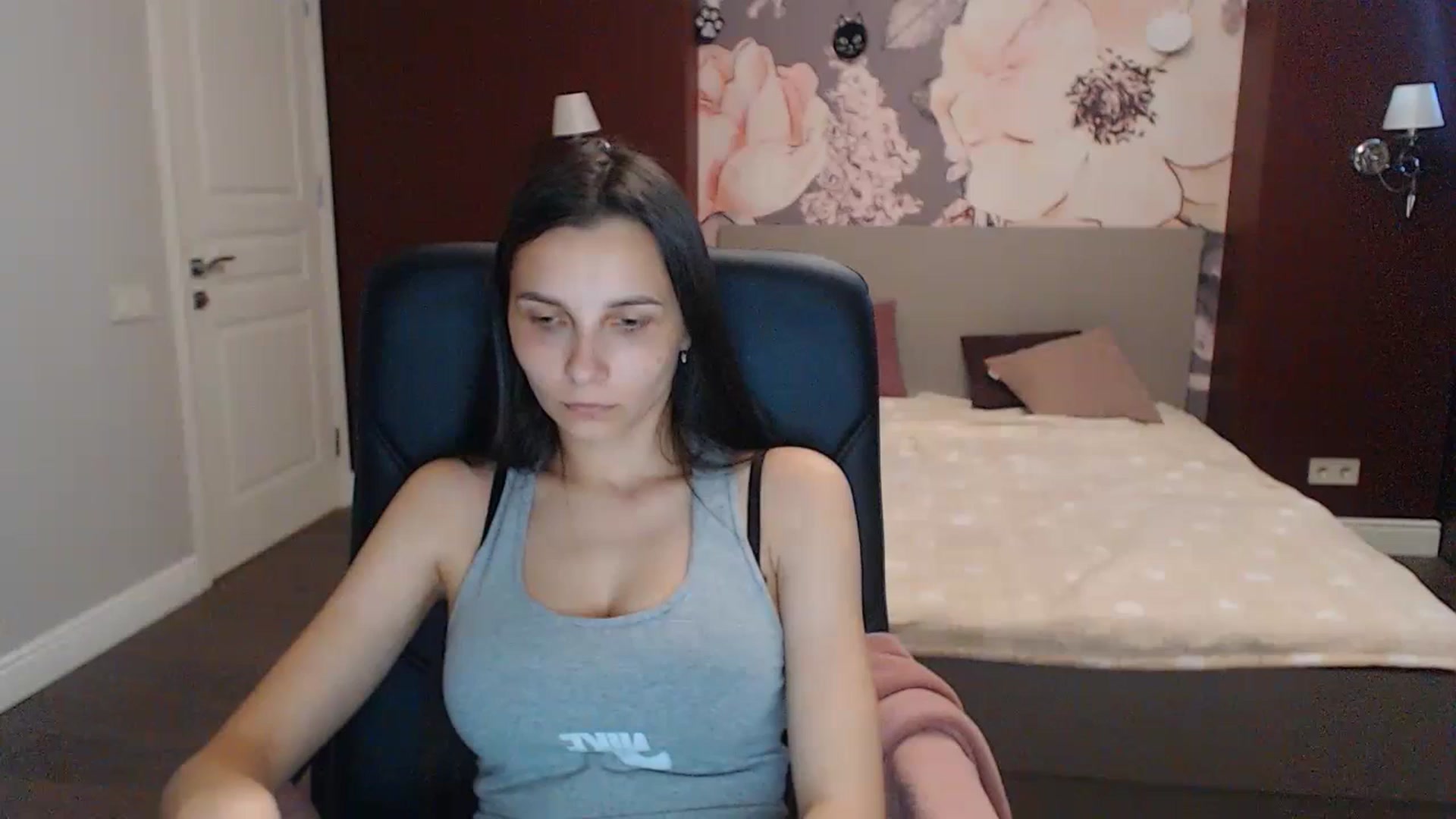 Gallery image thumbnail from Karina_Mils's myfreecams stream on, 07/01/2023, 07:05 image 10 of 20