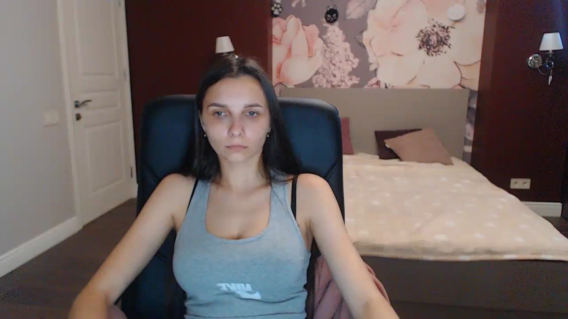 Gallery image thumbnail from Karina_Mils's myfreecams stream on, 07/01/2023, 07:05 image 9 of 20
