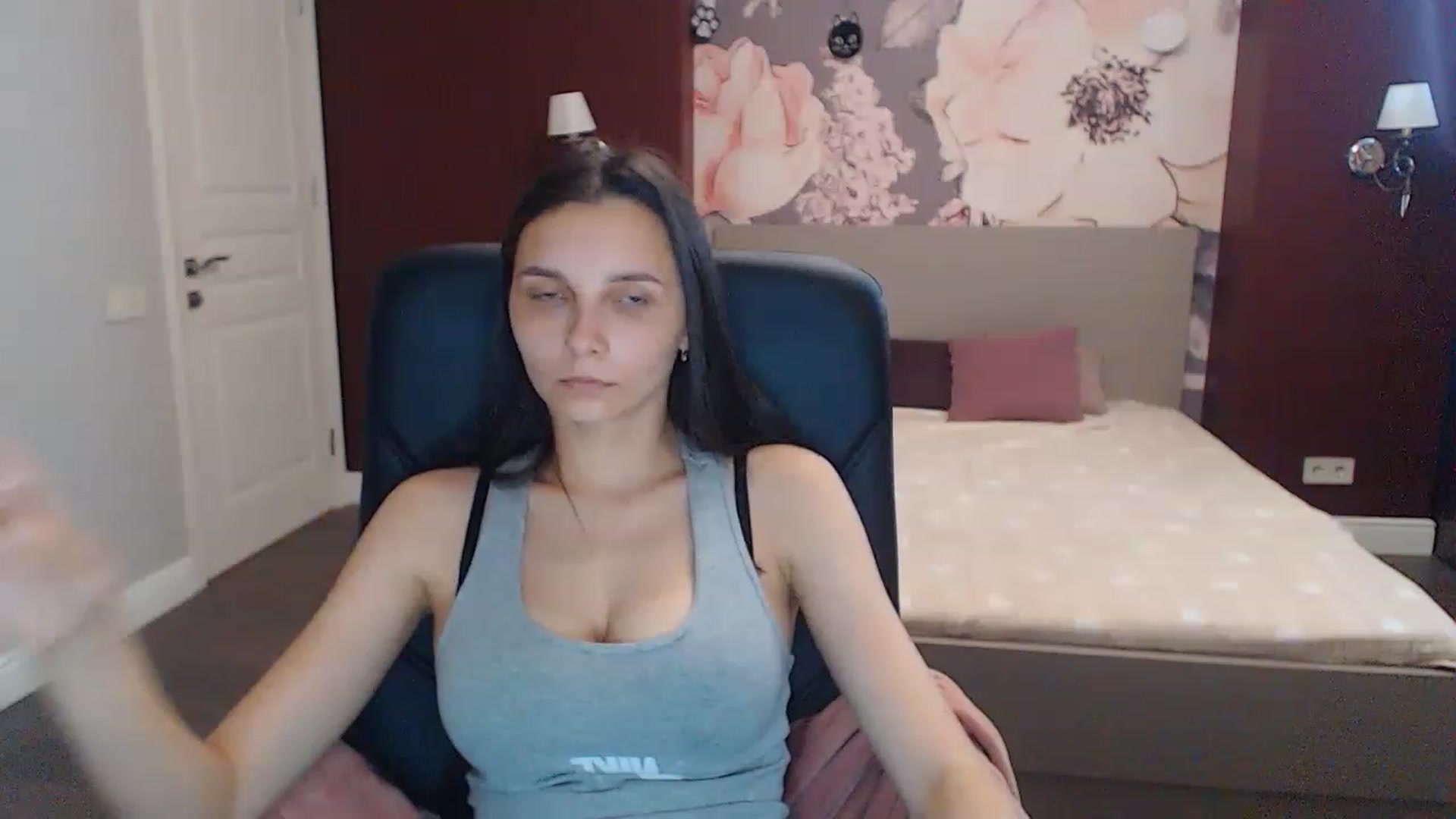 Gallery image thumbnail from Karina_Mils's myfreecams stream on, 07/01/2023, 13:31 image 20 of 20