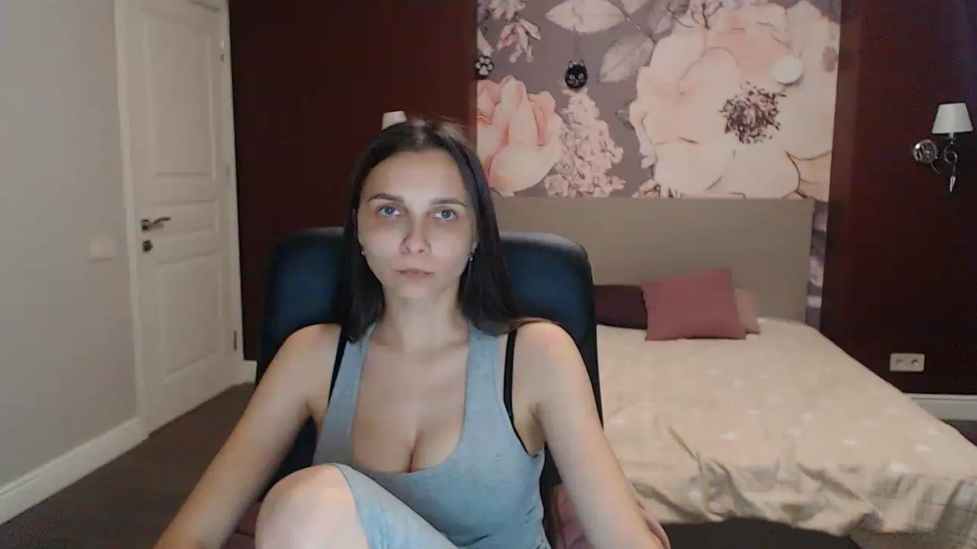 Gallery image thumbnail from Karina_Mils's myfreecams stream on, 07/01/2023, 16:57 image 5 of 20