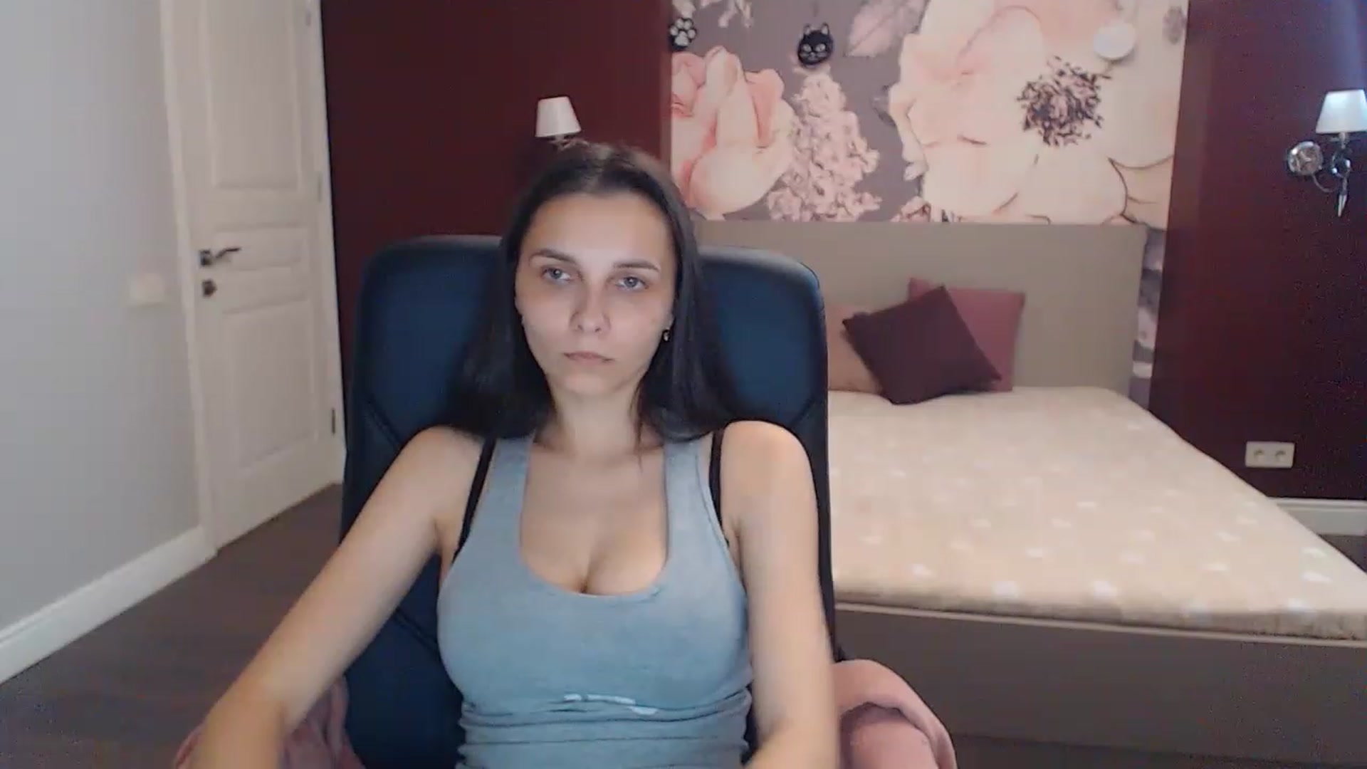 Gallery image thumbnail from Karina_Mils's myfreecams stream on, 07/02/2023, 14:14 image 6 of 20