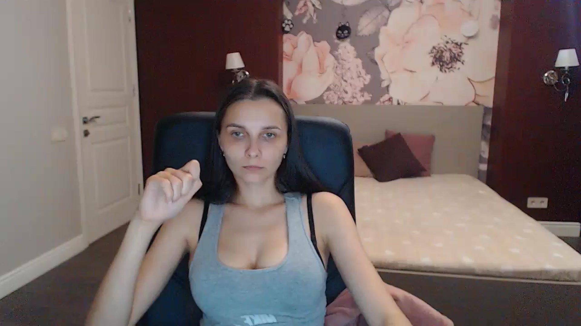 Gallery image thumbnail from Karina_Mils's myfreecams stream on, 07/02/2023, 16:14 image 14 of 20