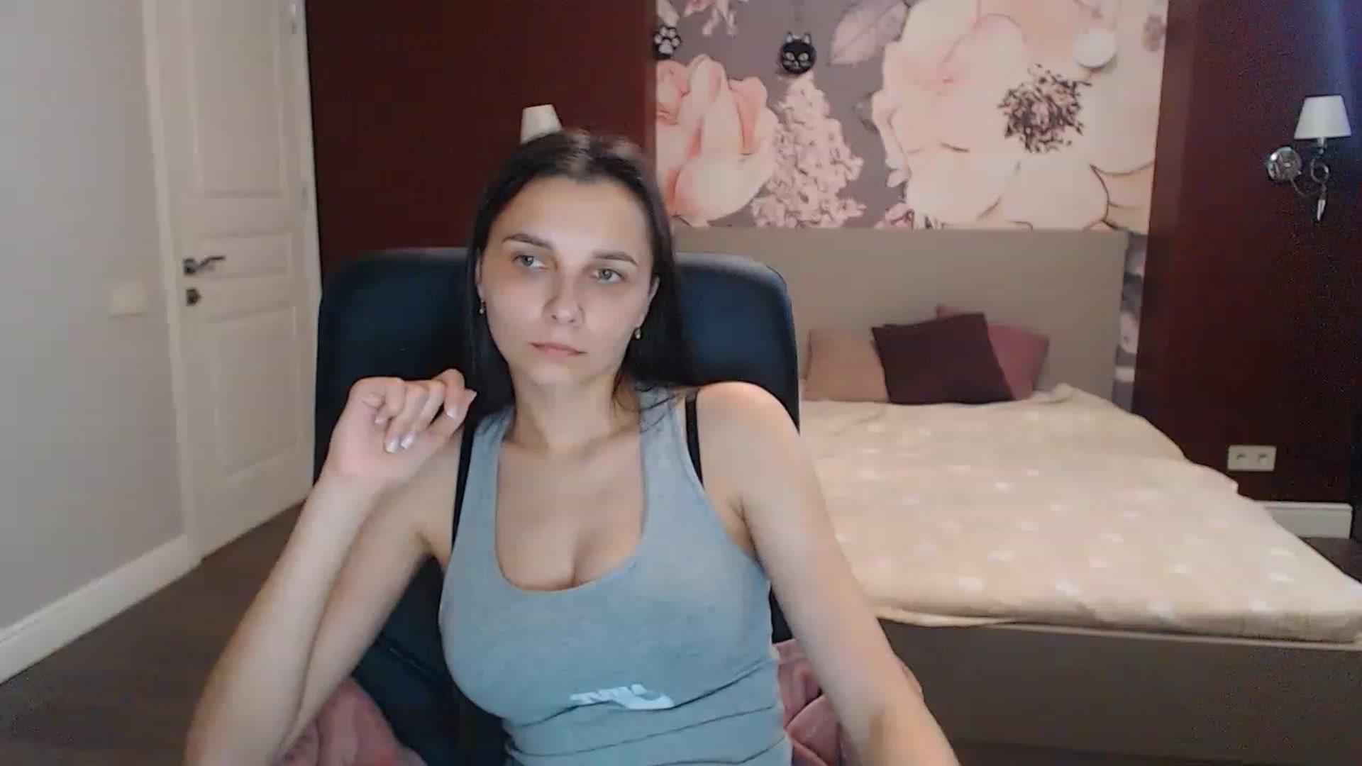 Gallery image thumbnail from Karina_Mils's myfreecams stream on, 07/03/2023, 09:26 image 1 of 20