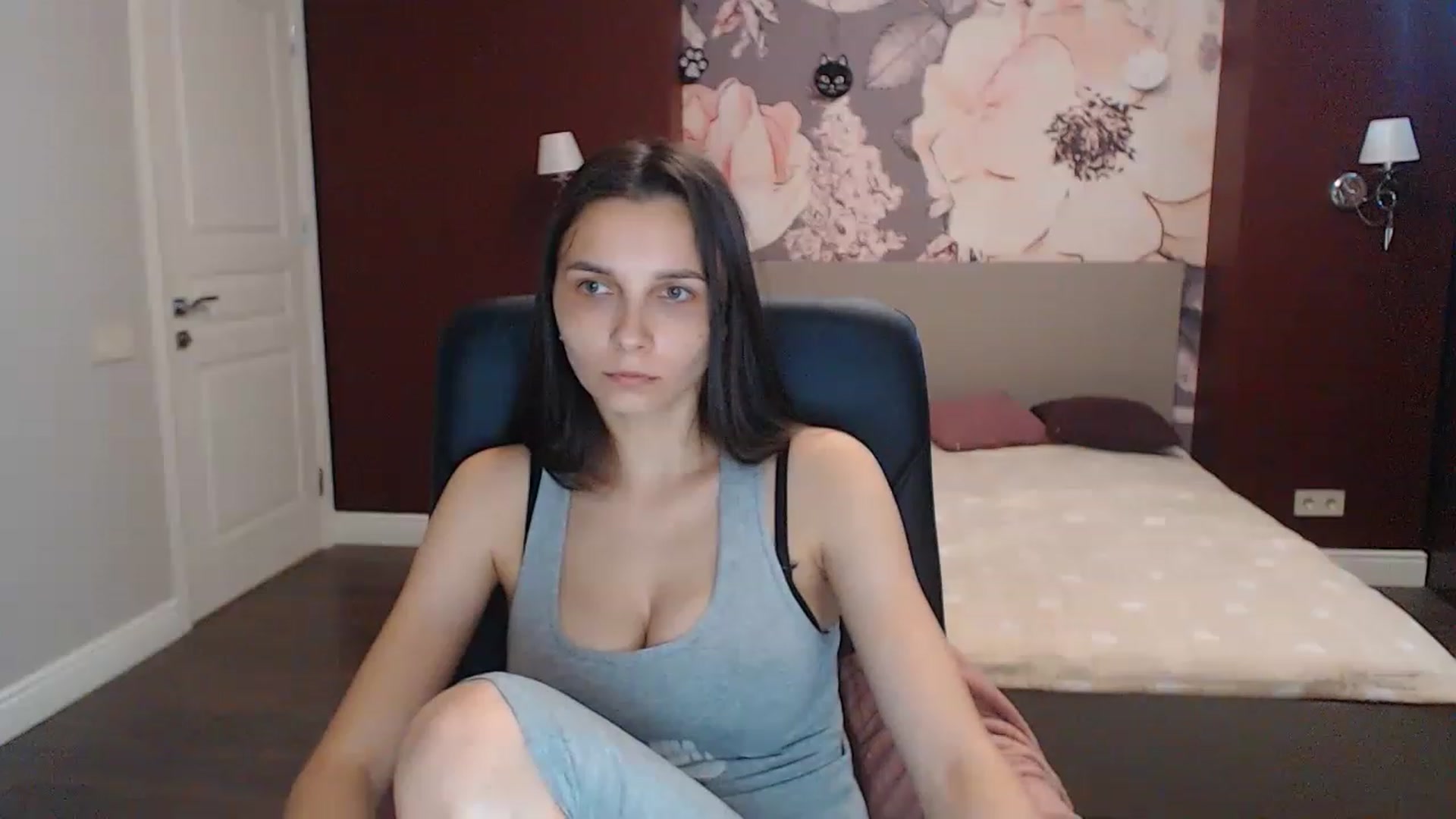 Gallery image thumbnail from Karina_Mils's myfreecams stream on, 07/06/2023, 11:09 image 1 of 20