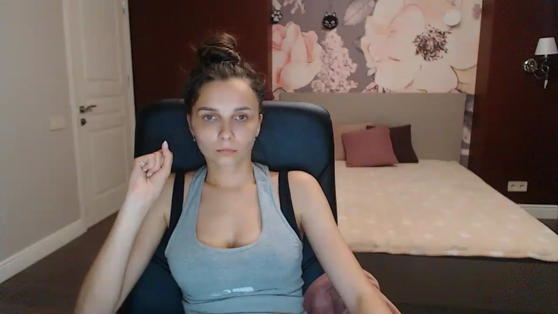 Gallery image thumbnail from Karina_Mils's myfreecams stream on, 07/08/2023, 15:11 image 20 of 20
